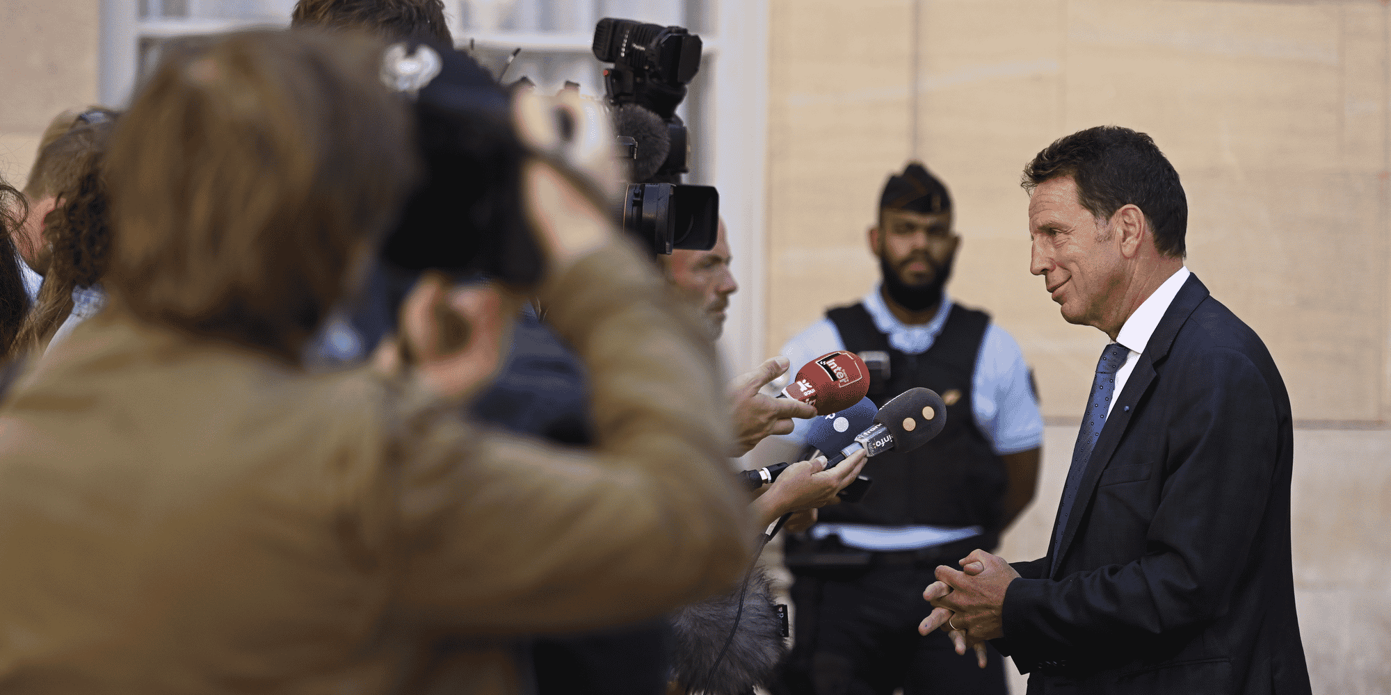 Medef, Geoffroy Roux de Bézieux, Castex, Le Maire,