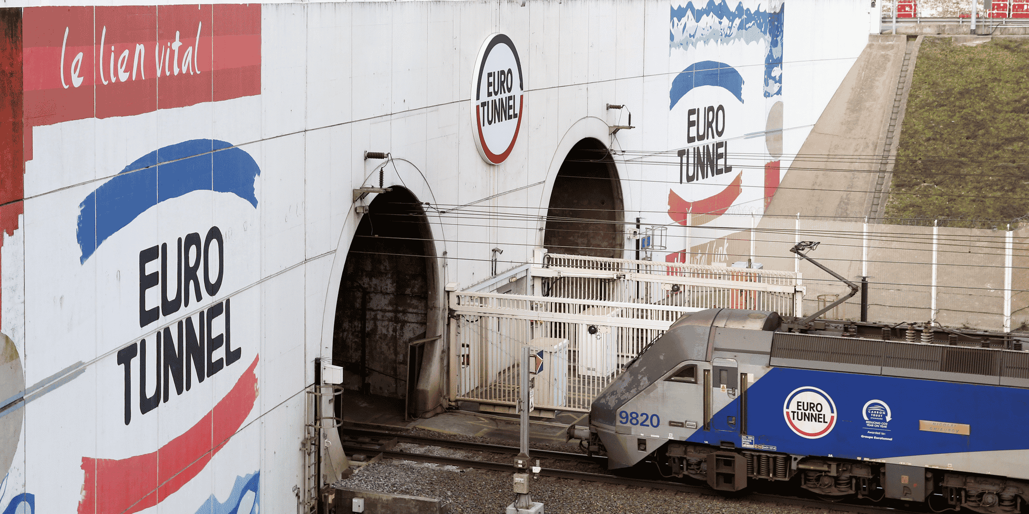 Eurostar, filiale de la SNCF, a annoncé ajouter six trains supplémentaires de vendredi à dimanche.