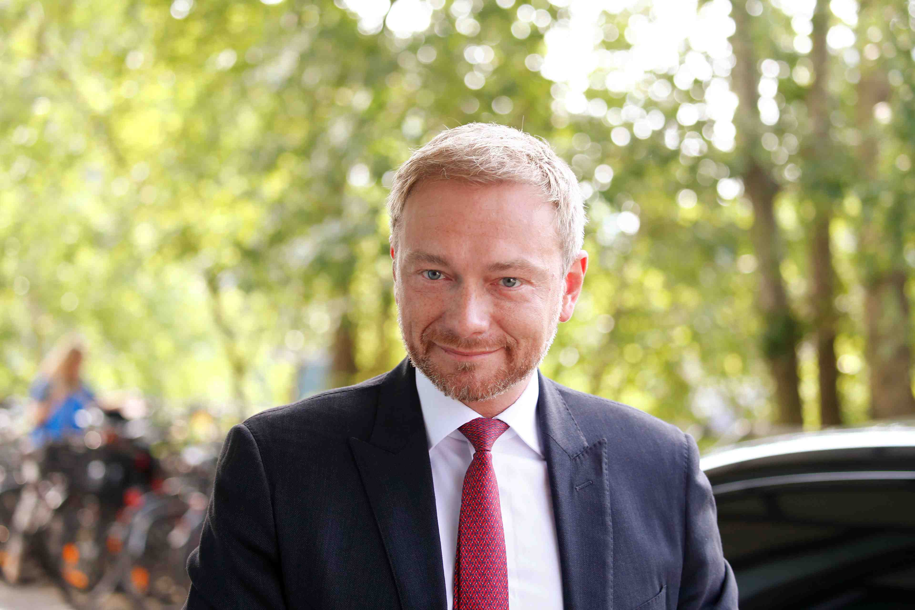 Le fdp veut aussi une enquete sur la politique migratoire allemande