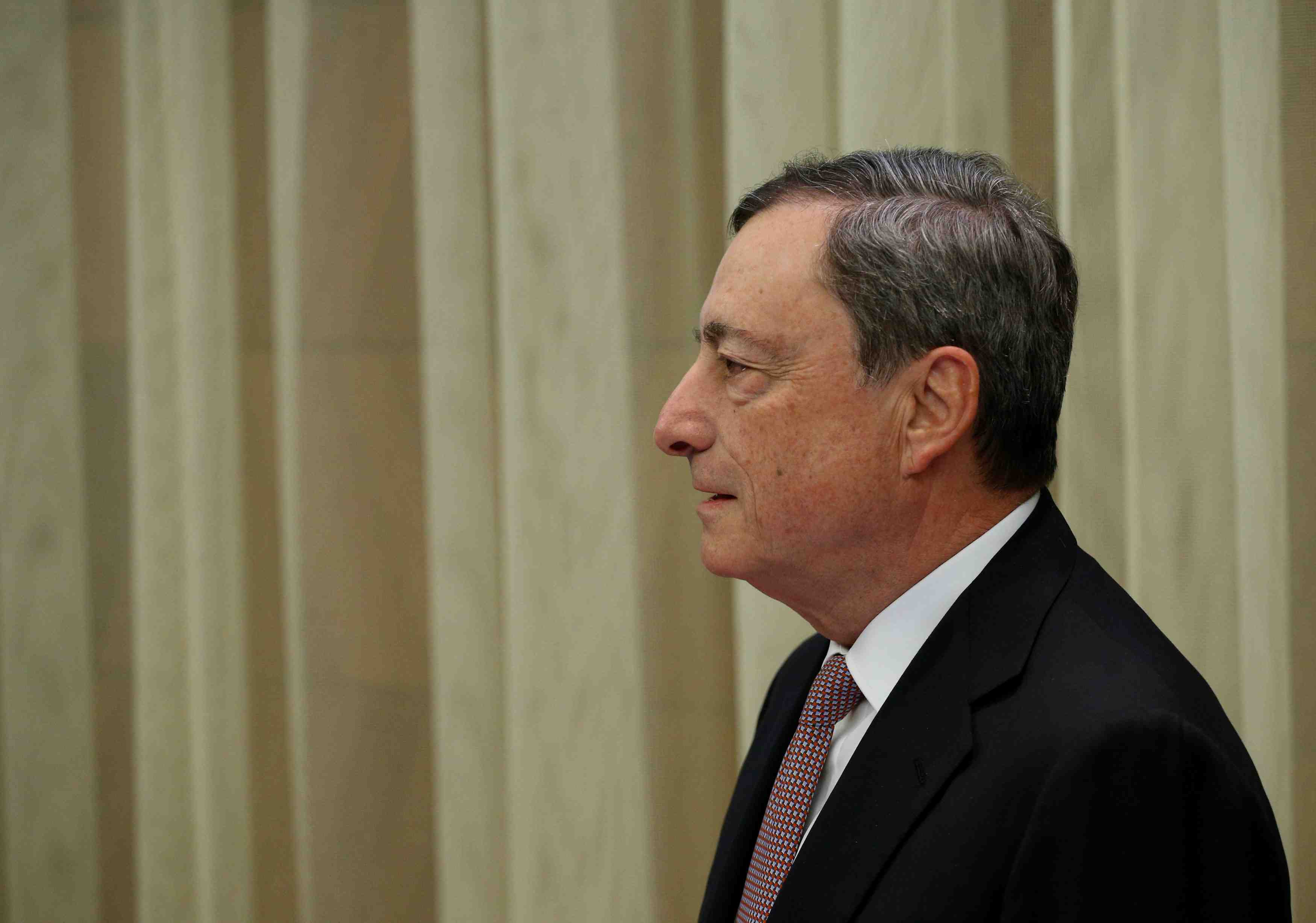 Draghi ne mentionne plus de "risques baissiers" sur l'economie