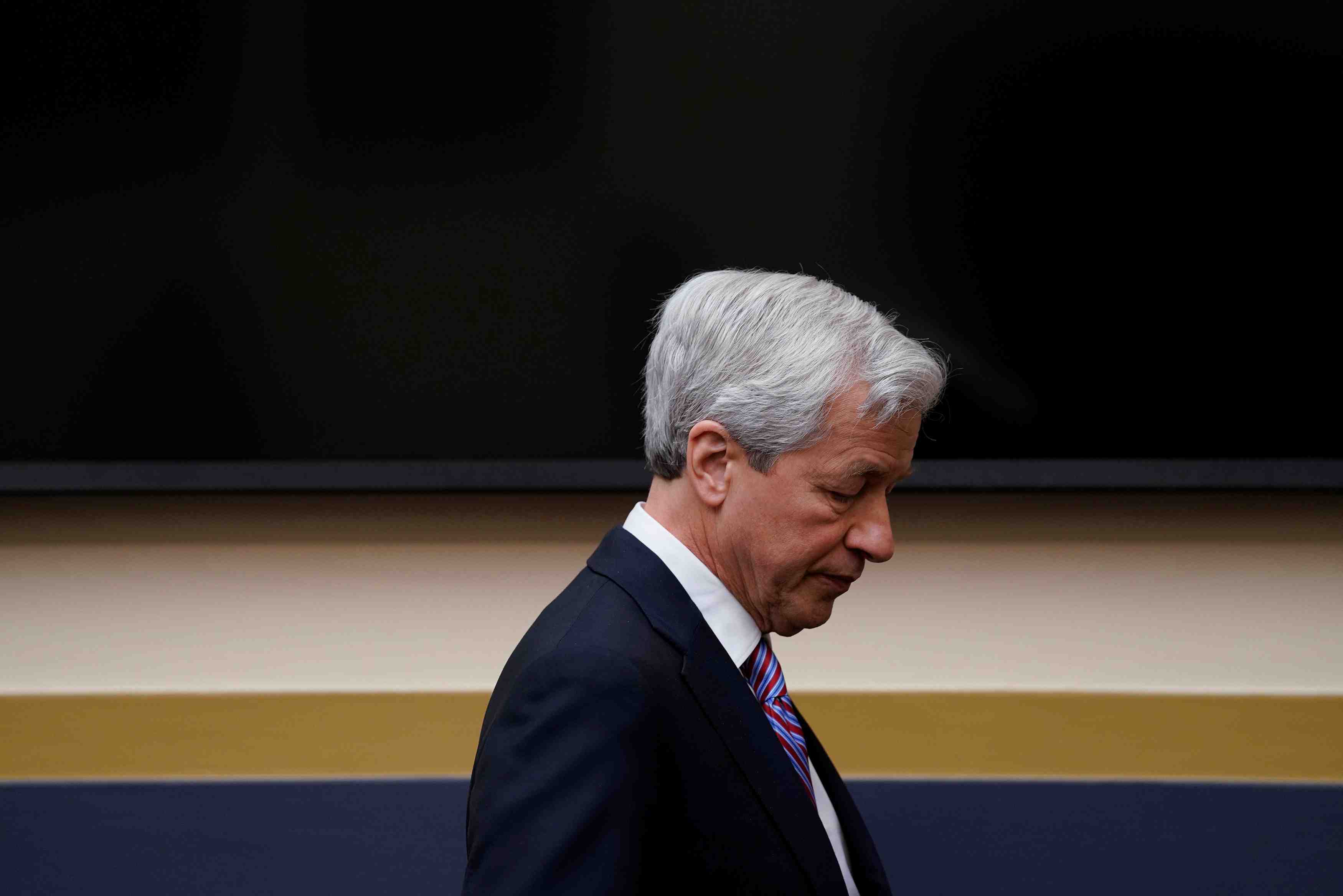 La remuneration du patron de jpmorgan approuvee avec reticence