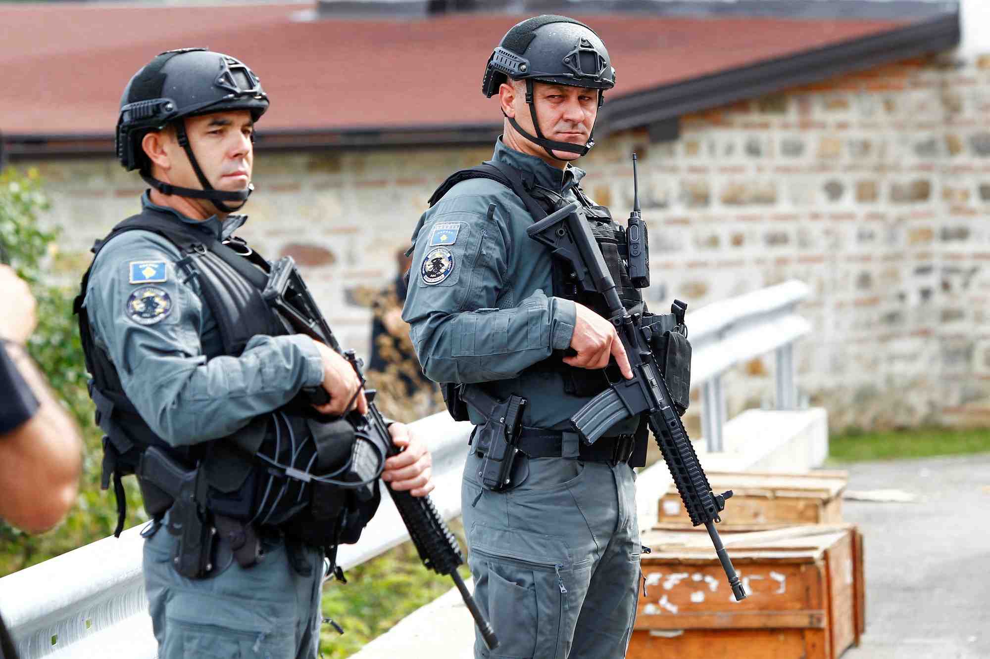 Consequences d'une fusillade au kosovo