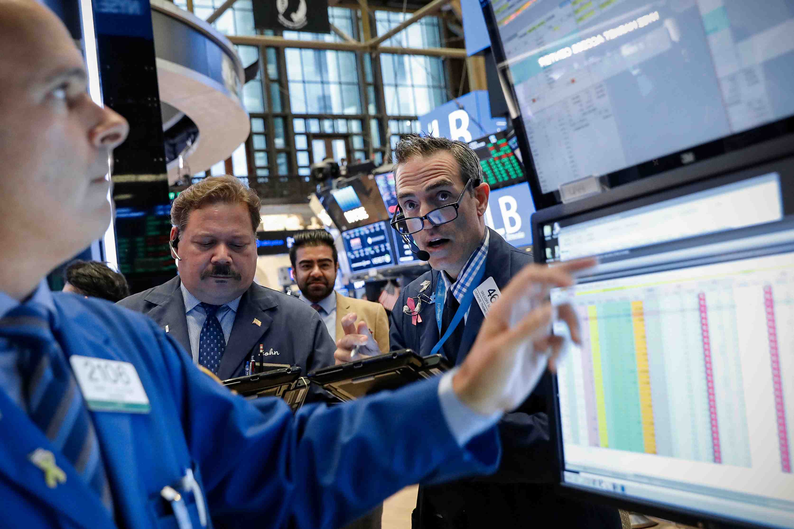 Wall street termine sur une note irreguliere