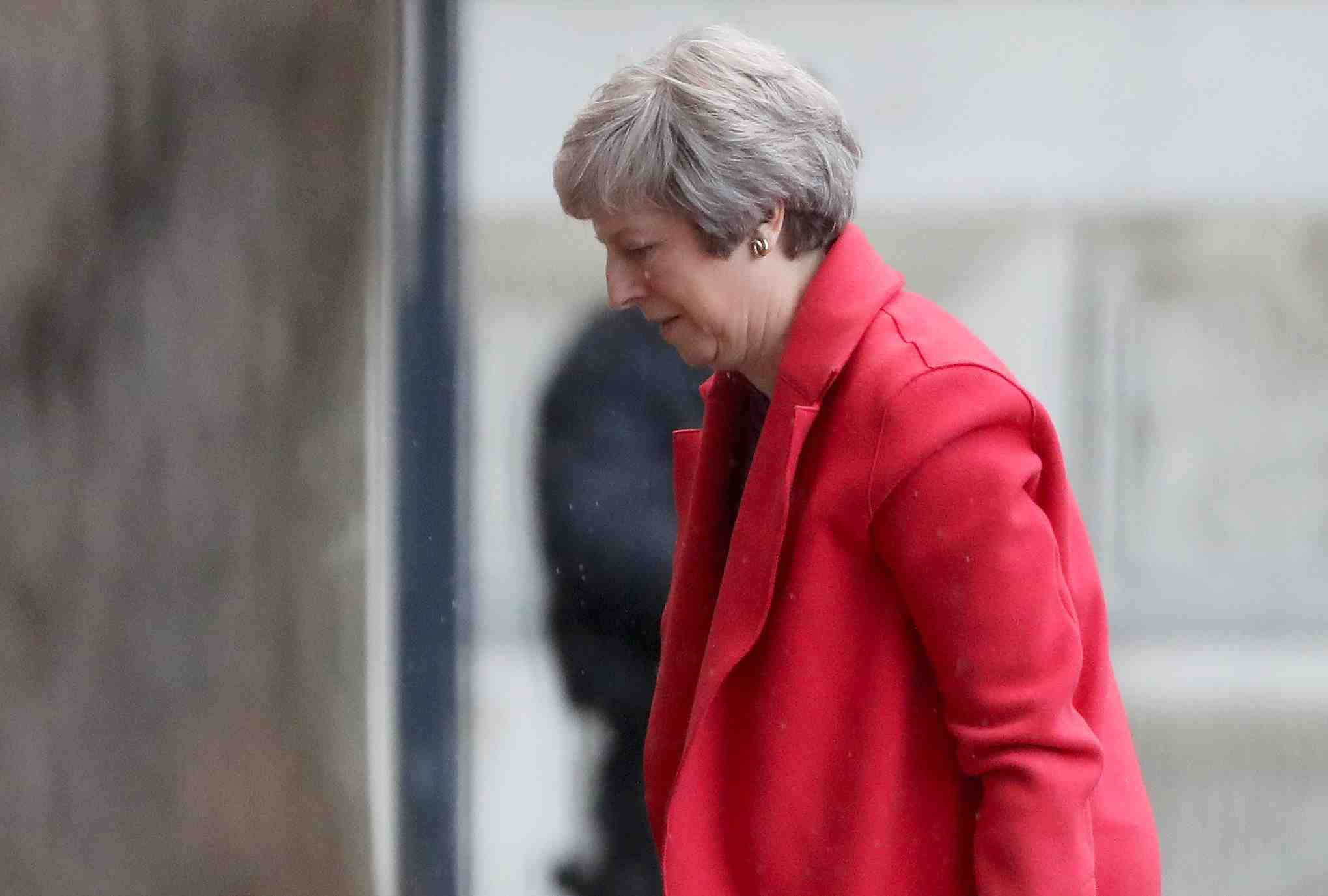 Theresa may n'avait pas prevu de reunir son gouvernement