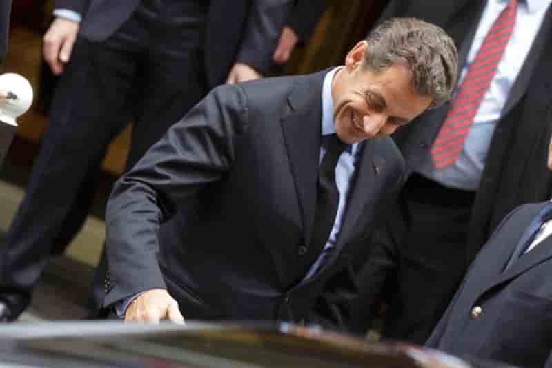 Sarkozy vante la "Nouvelle société" contre les "archaïsmes"