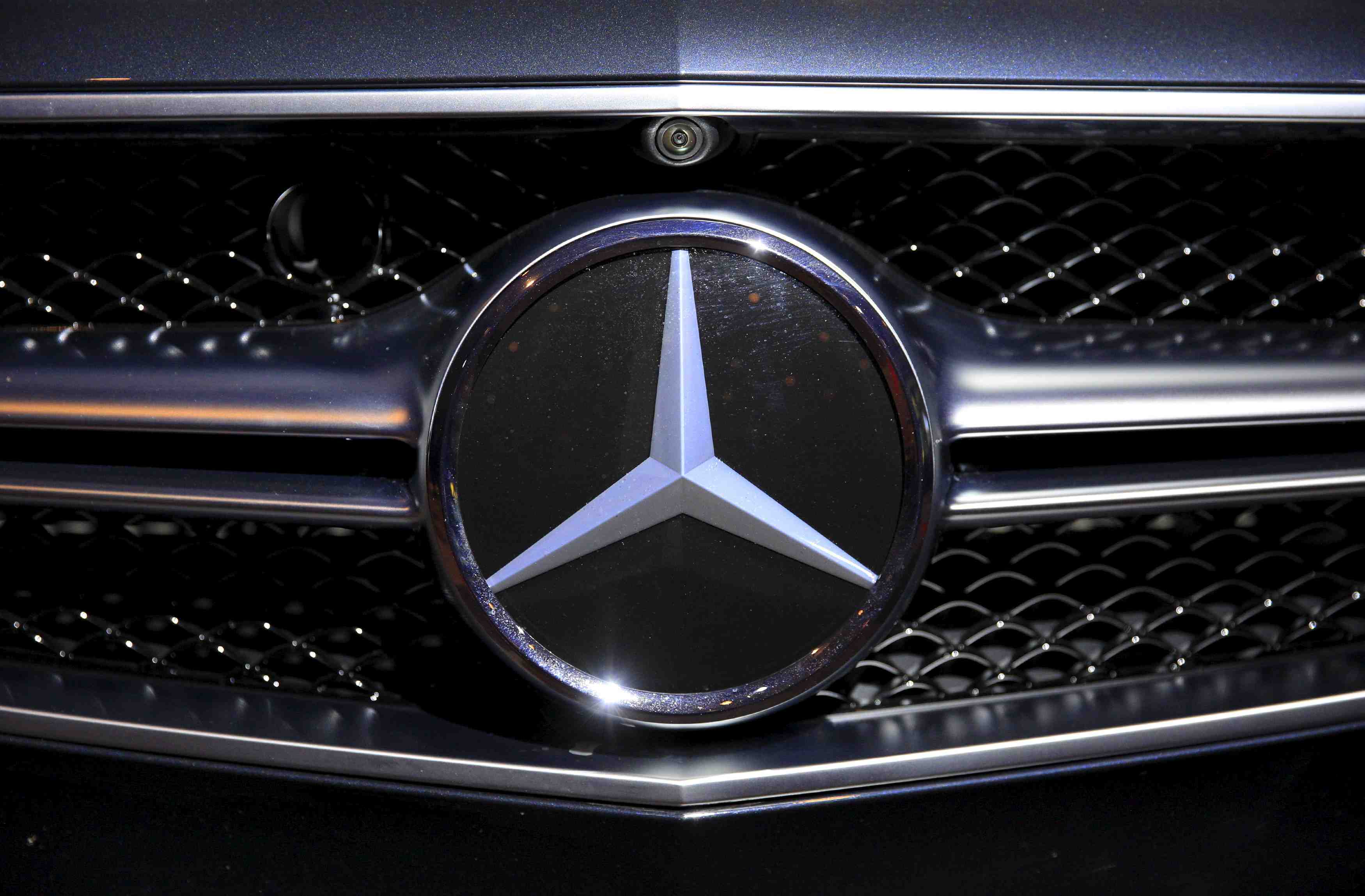 Les ventes de mercedes-benz atteignent un niveau record en mars