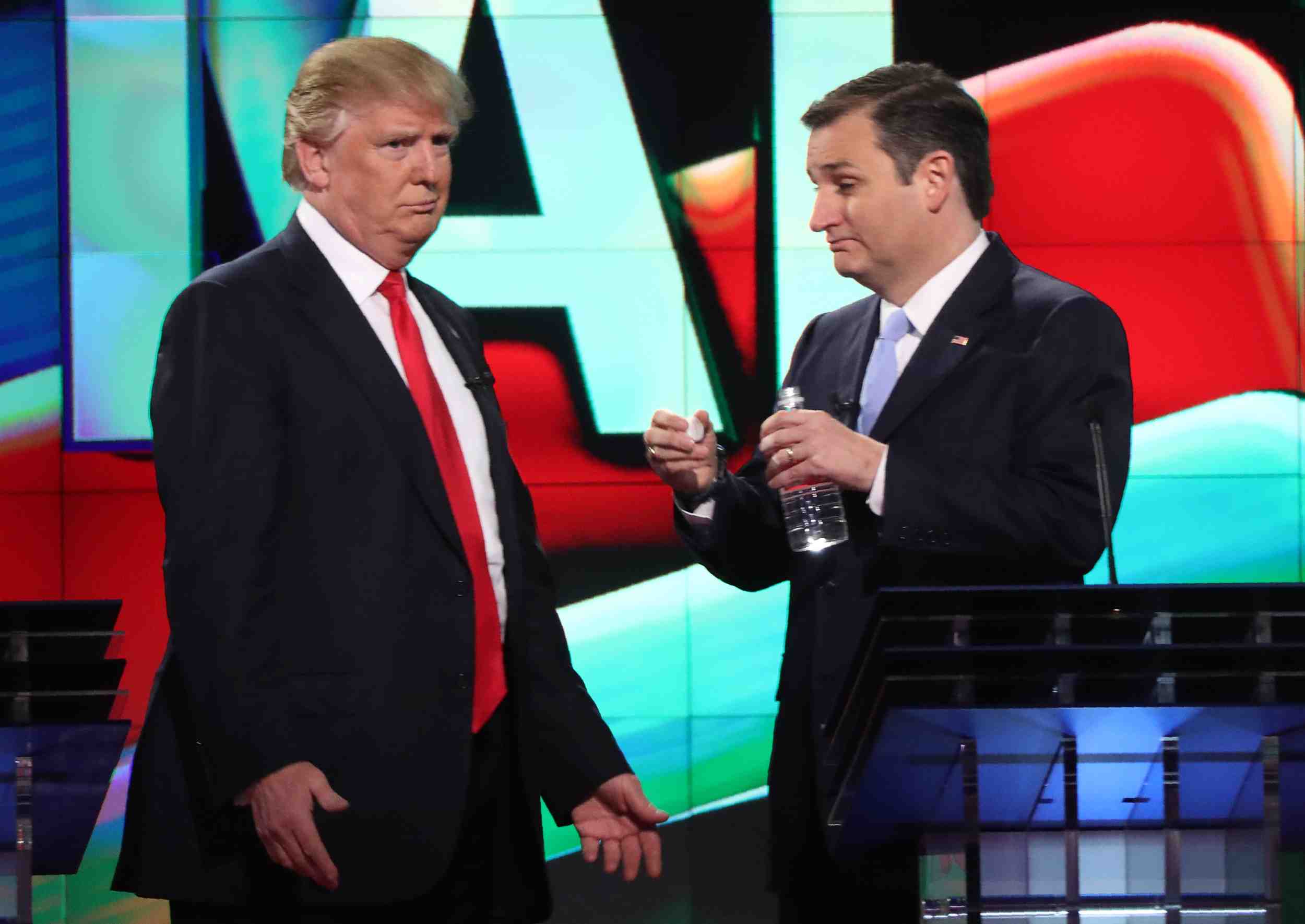Obama salue le service rendu aux democrates par trump et cruz