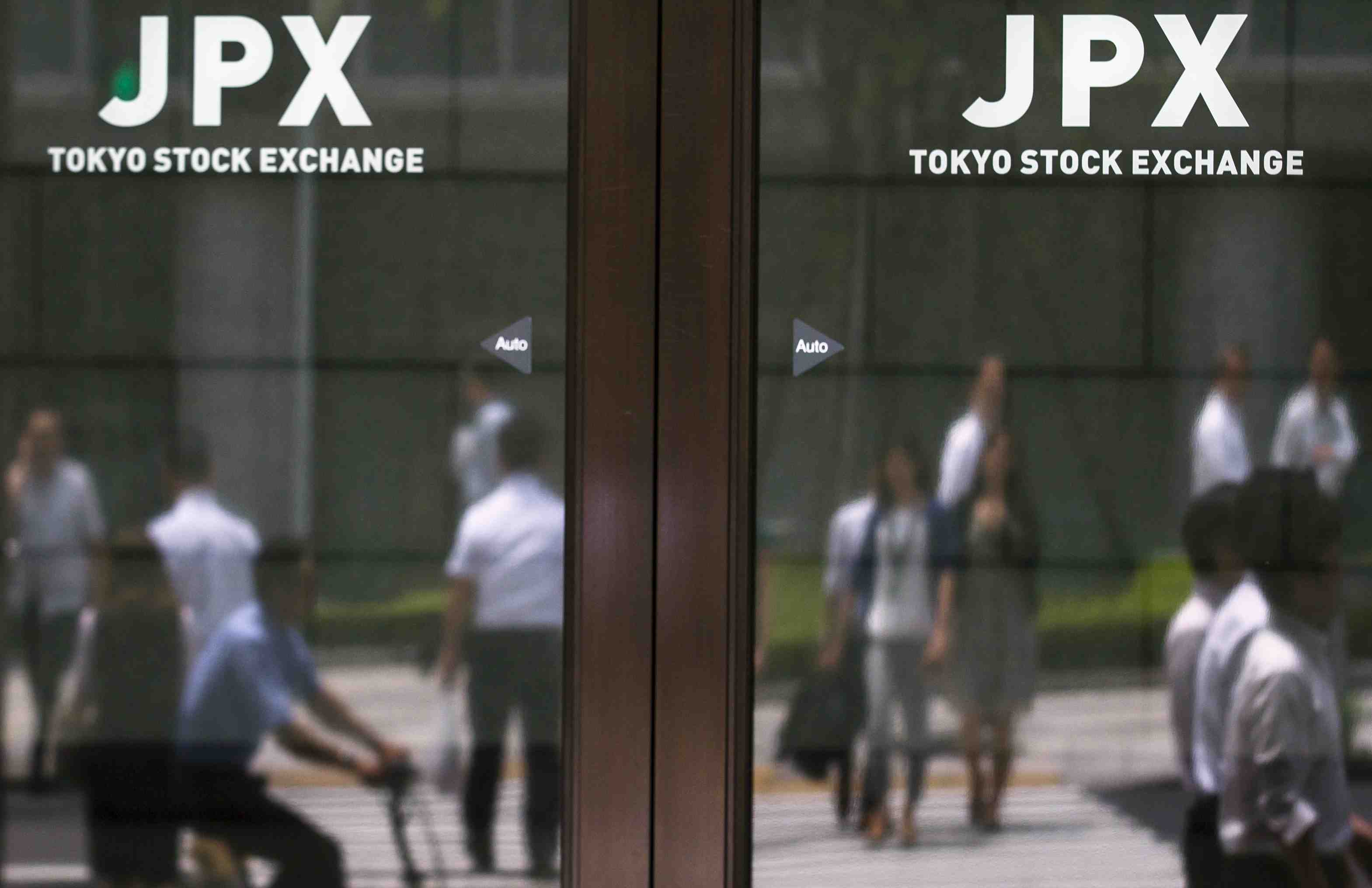 La bourse de tokyo finit en baisse
