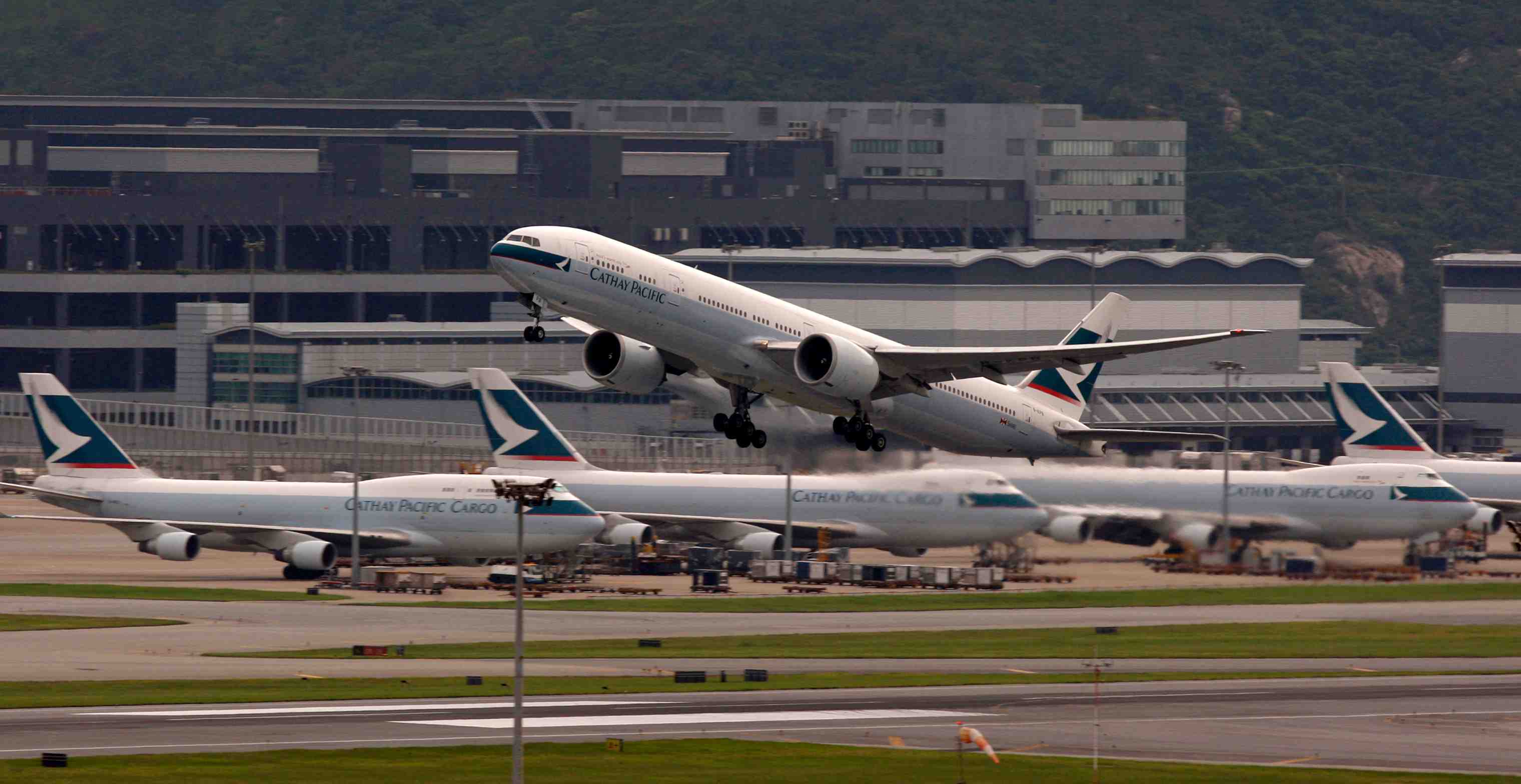 Hong kong: demission du dg de la compagnie aerienne cathay pacific
