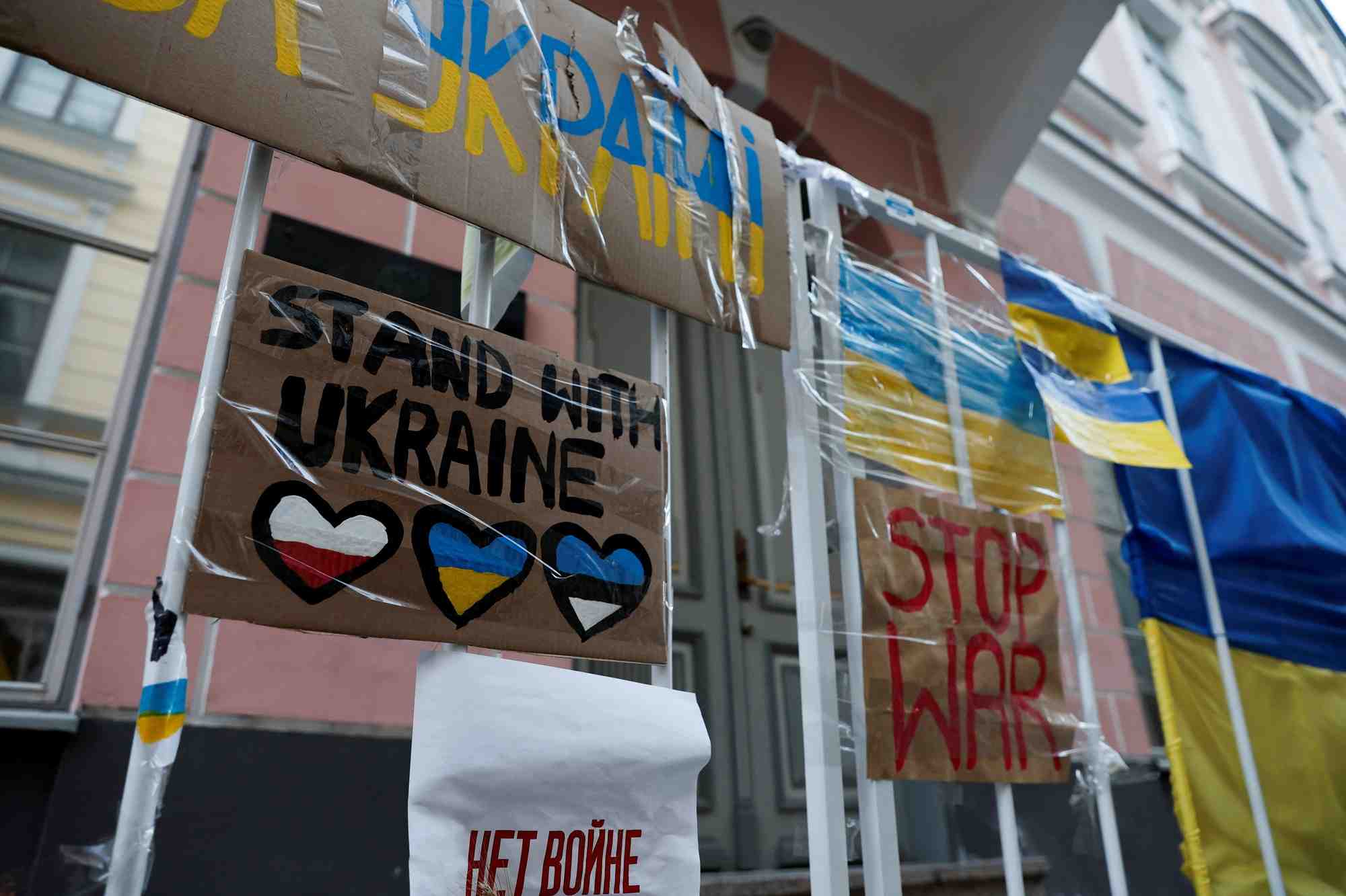 Ukraine: la communaute internationale s'engage pour l'urgence et pour la reconstruction