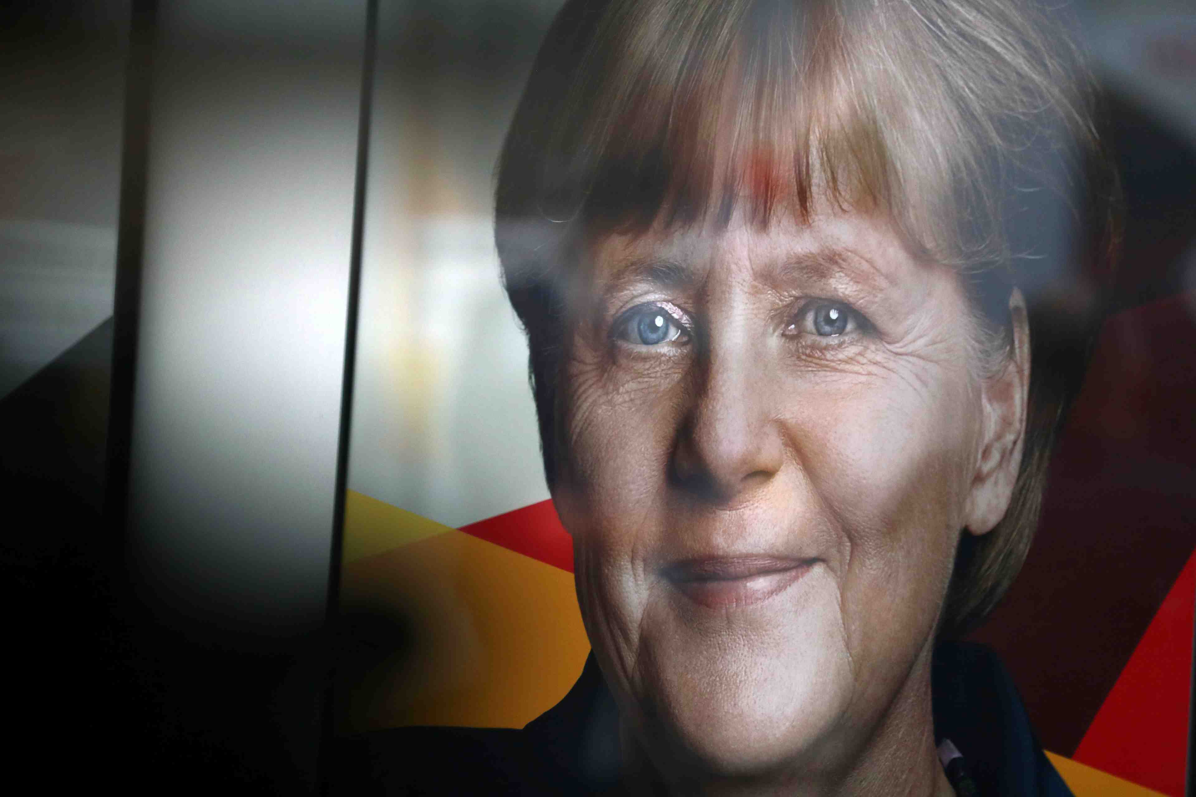 Baisse de popularite pour merkel, mais pas d'impact sur le vote