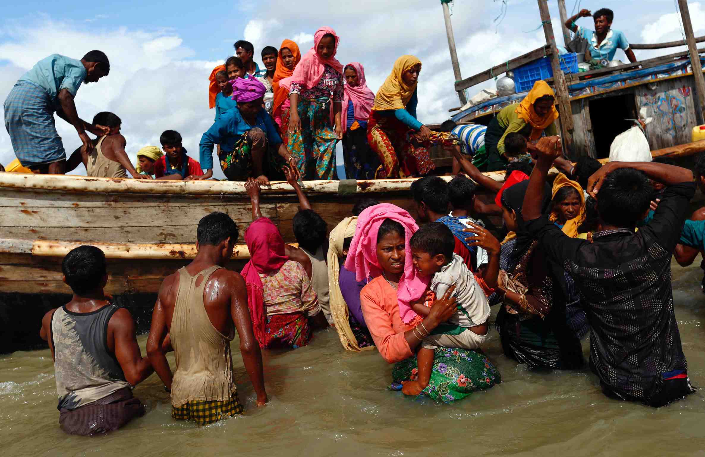 L'oim estime a 370.000 le nombre de rohingya passes au bangladesh