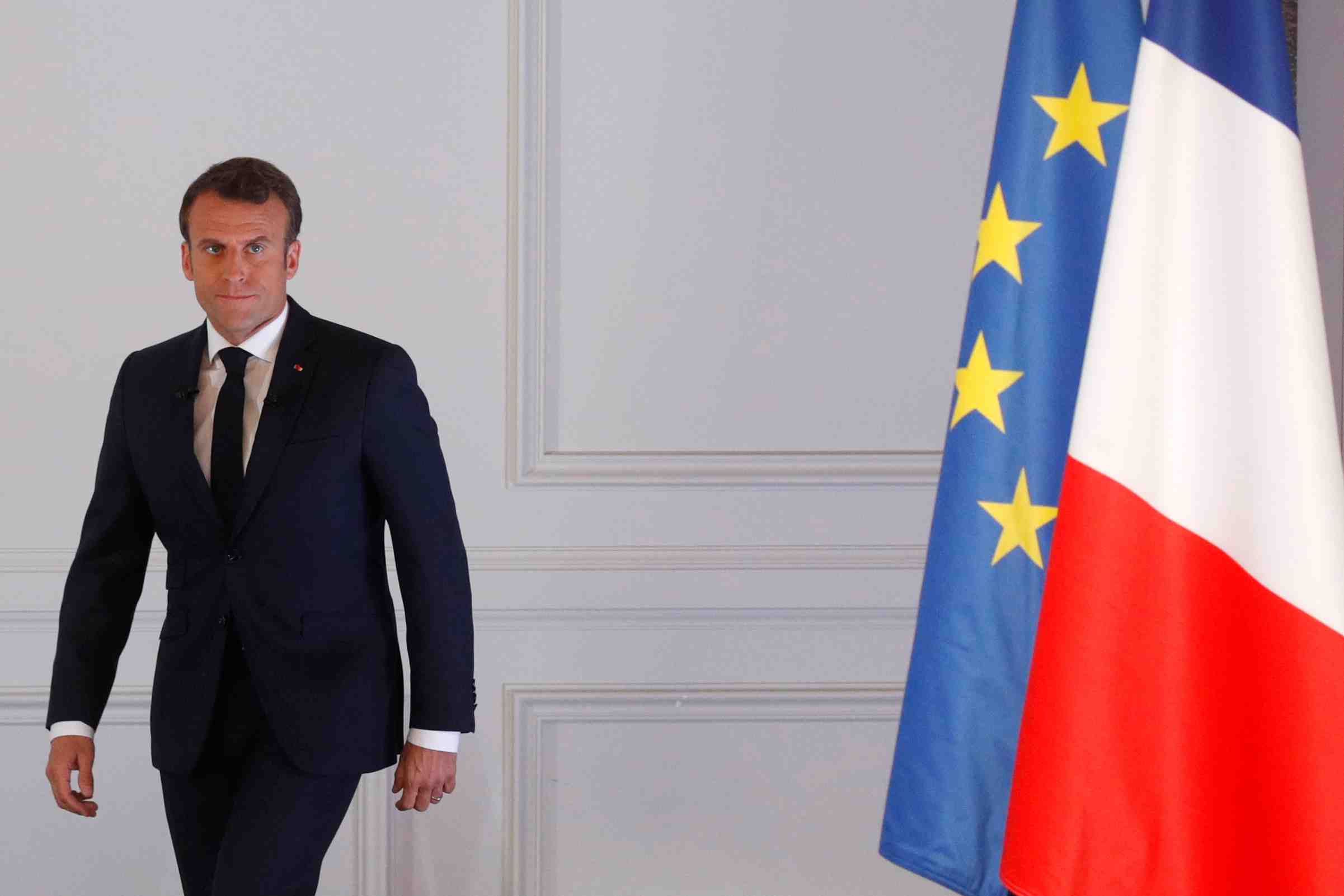 Gouvernement et majorite se penchent sur la partition de macron
