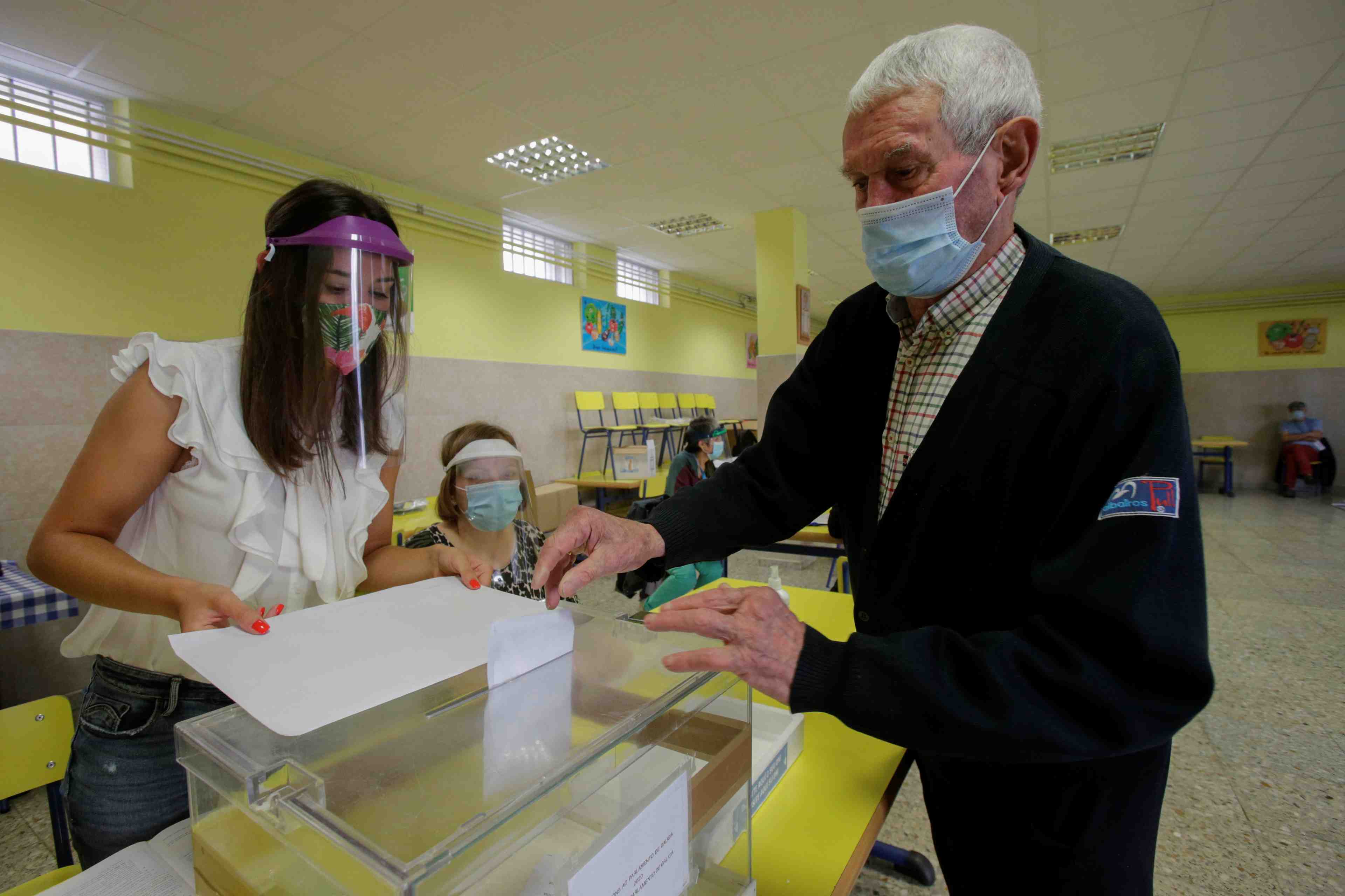 Premiers scrutins depuis l'apparition du coronavirus en espagne