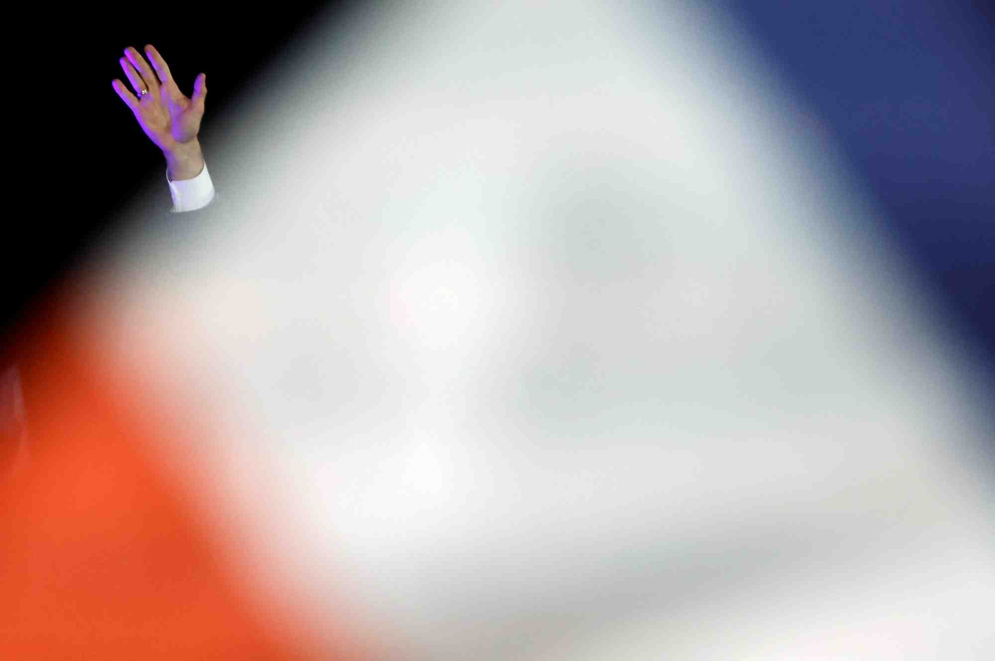 Macron reelu, le "troisieme tour" debute en vue des legislatives