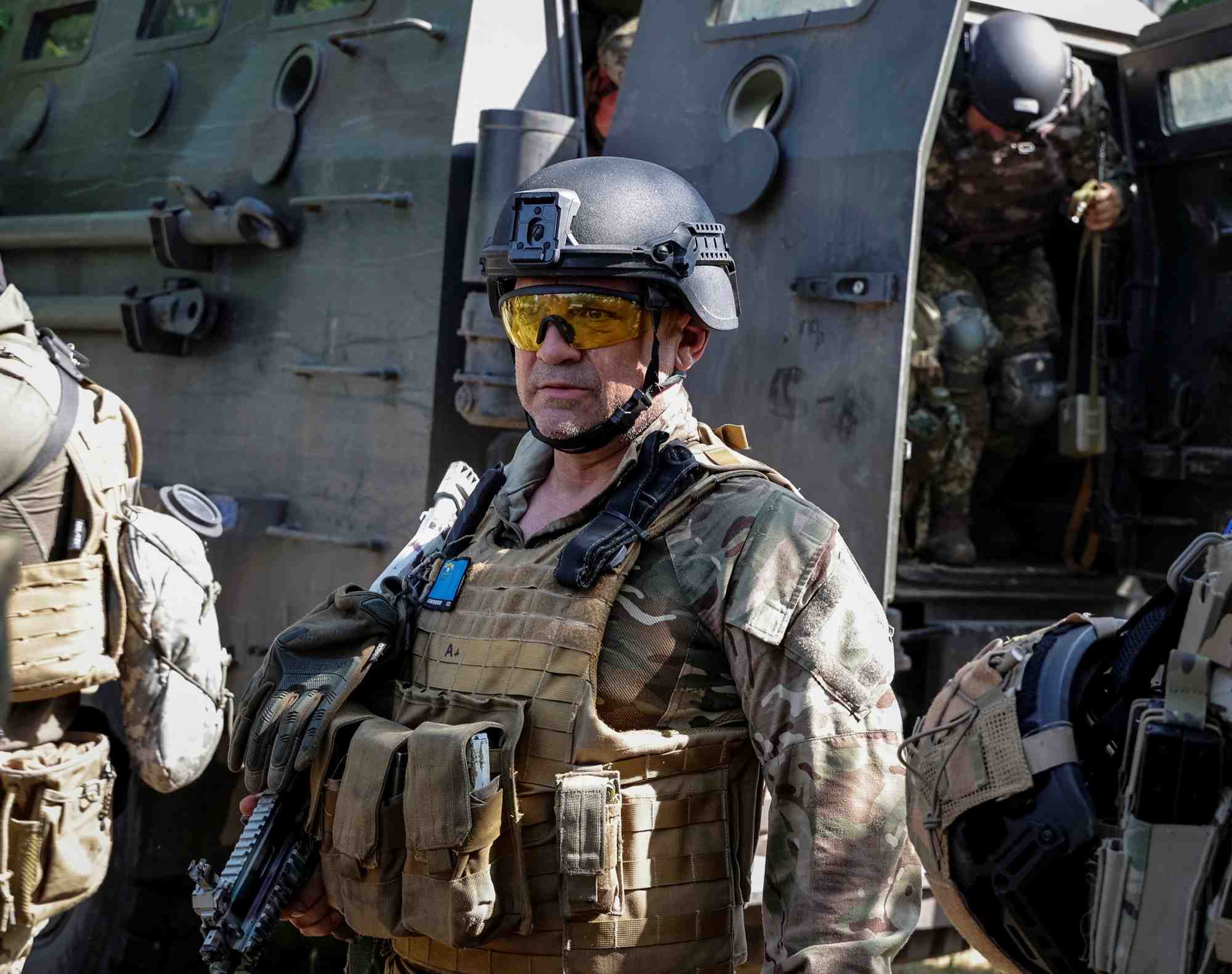 L'ukraine continue a defendre sievierodonetsk et ignore l'ultimatum russe