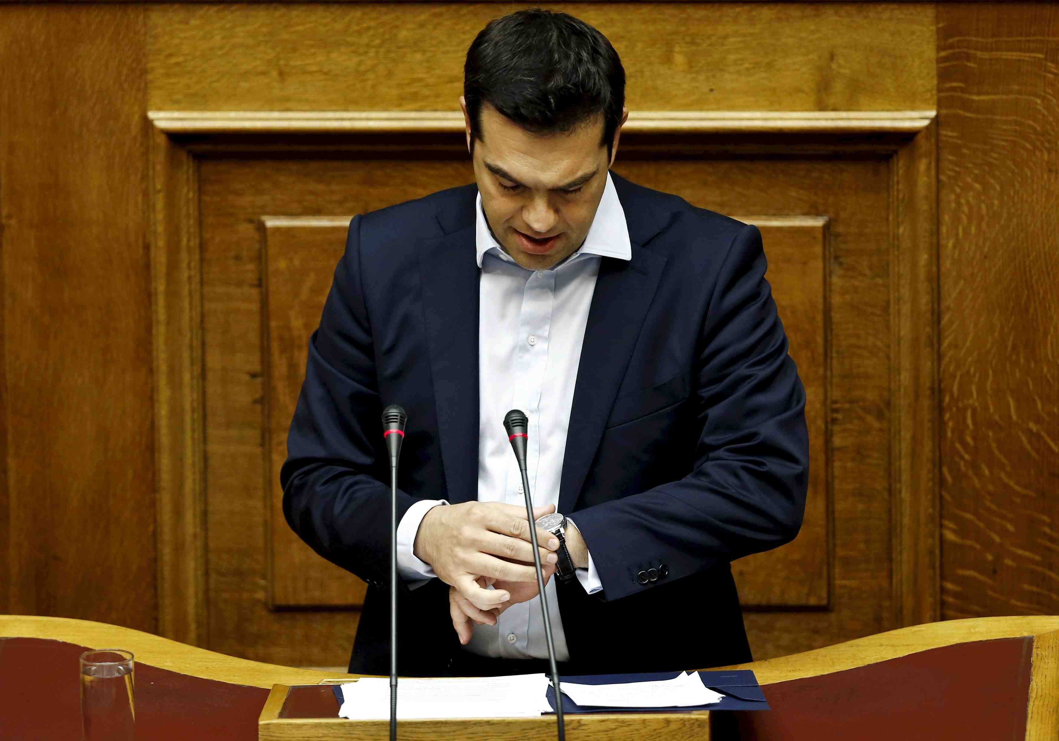 Alexis tsipras met sa demission en jeu