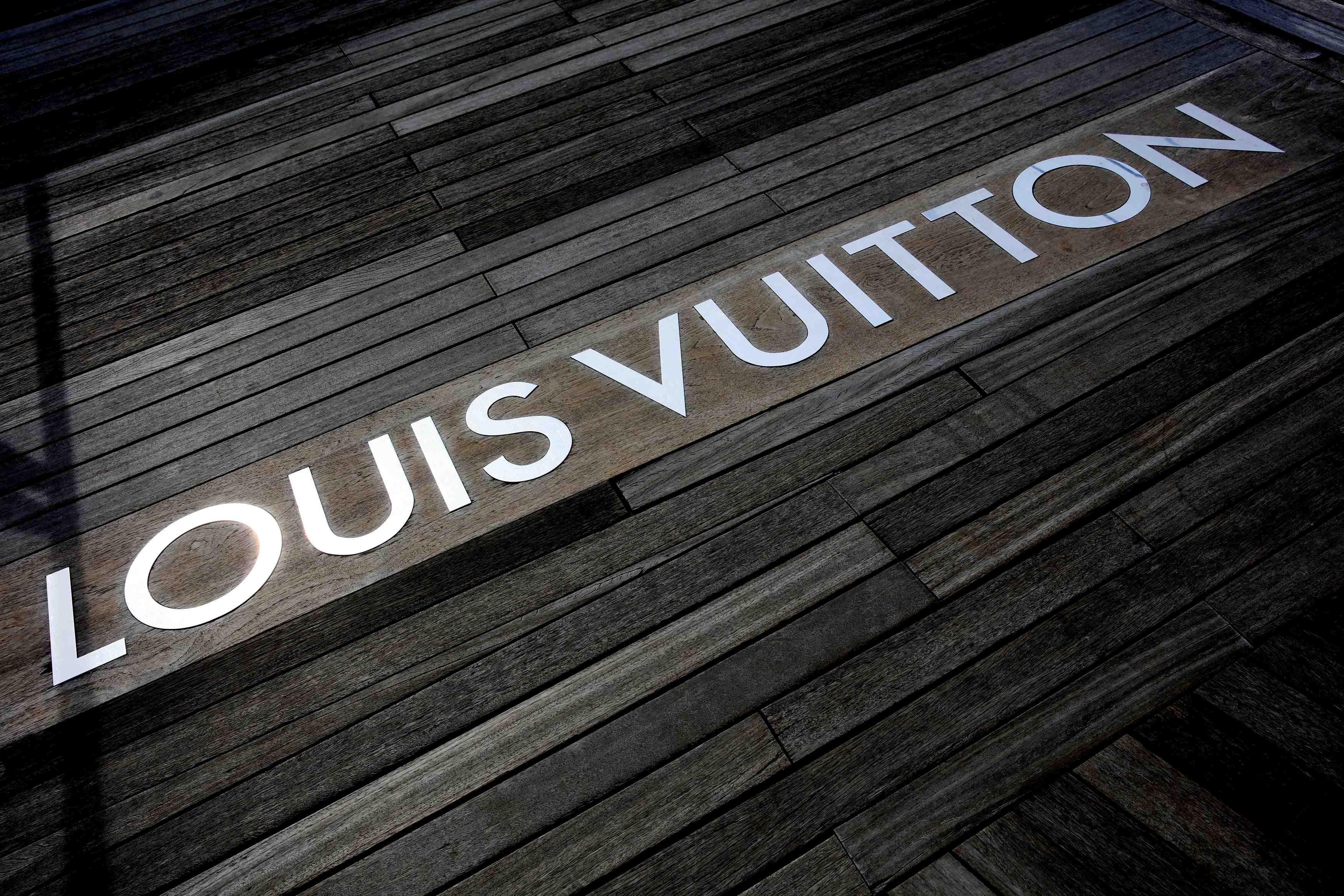Lvmh: la mode-maroquinerie grimpe encore de 15% au 1e trimestre