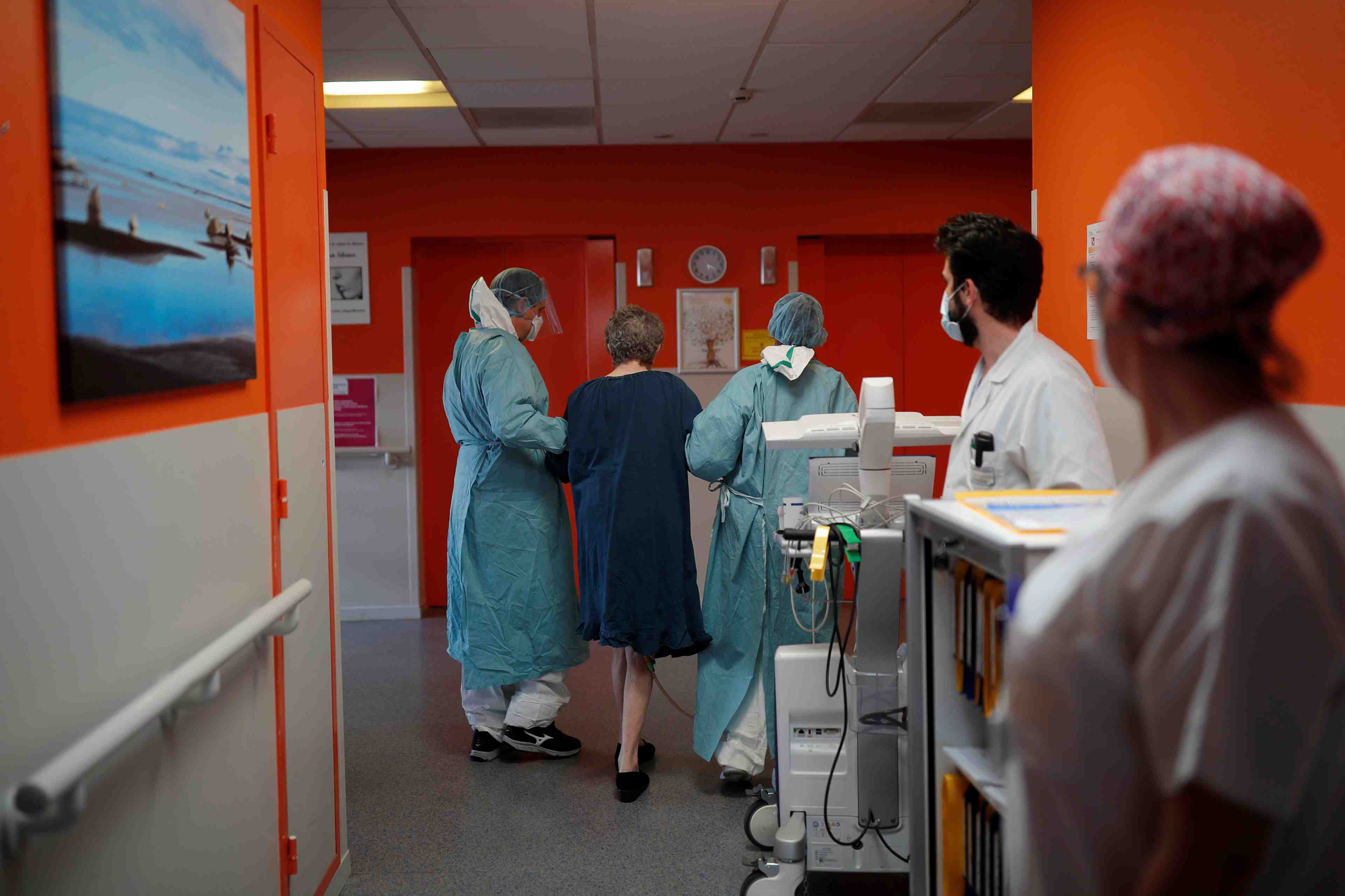 Le nouveau coronavirus a fait 289 morts de plus en france