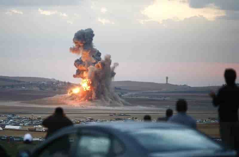 Les frappes de la coalition ont fait 865 morts en Syrie