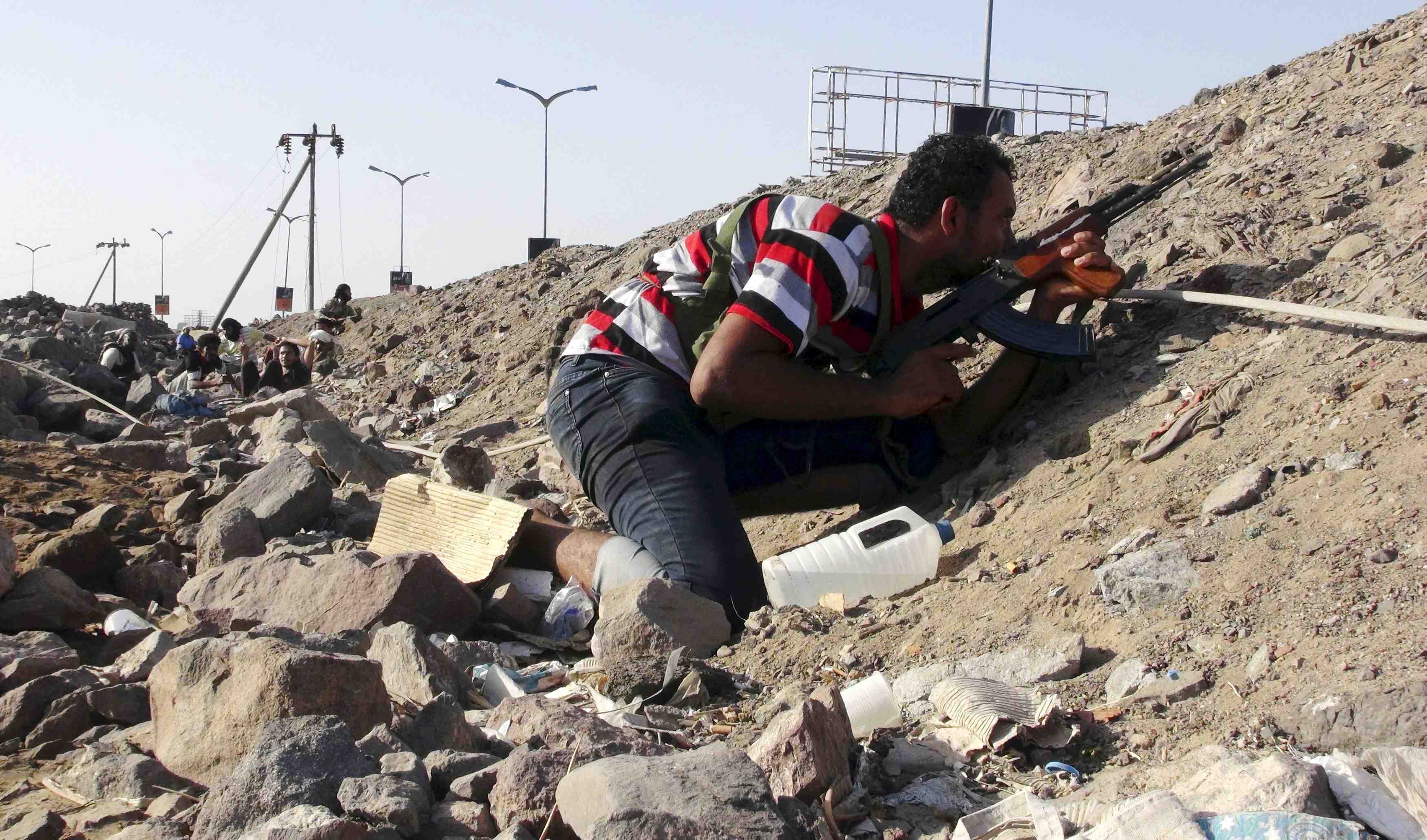 Violents combats a aden dans le sud du yemen