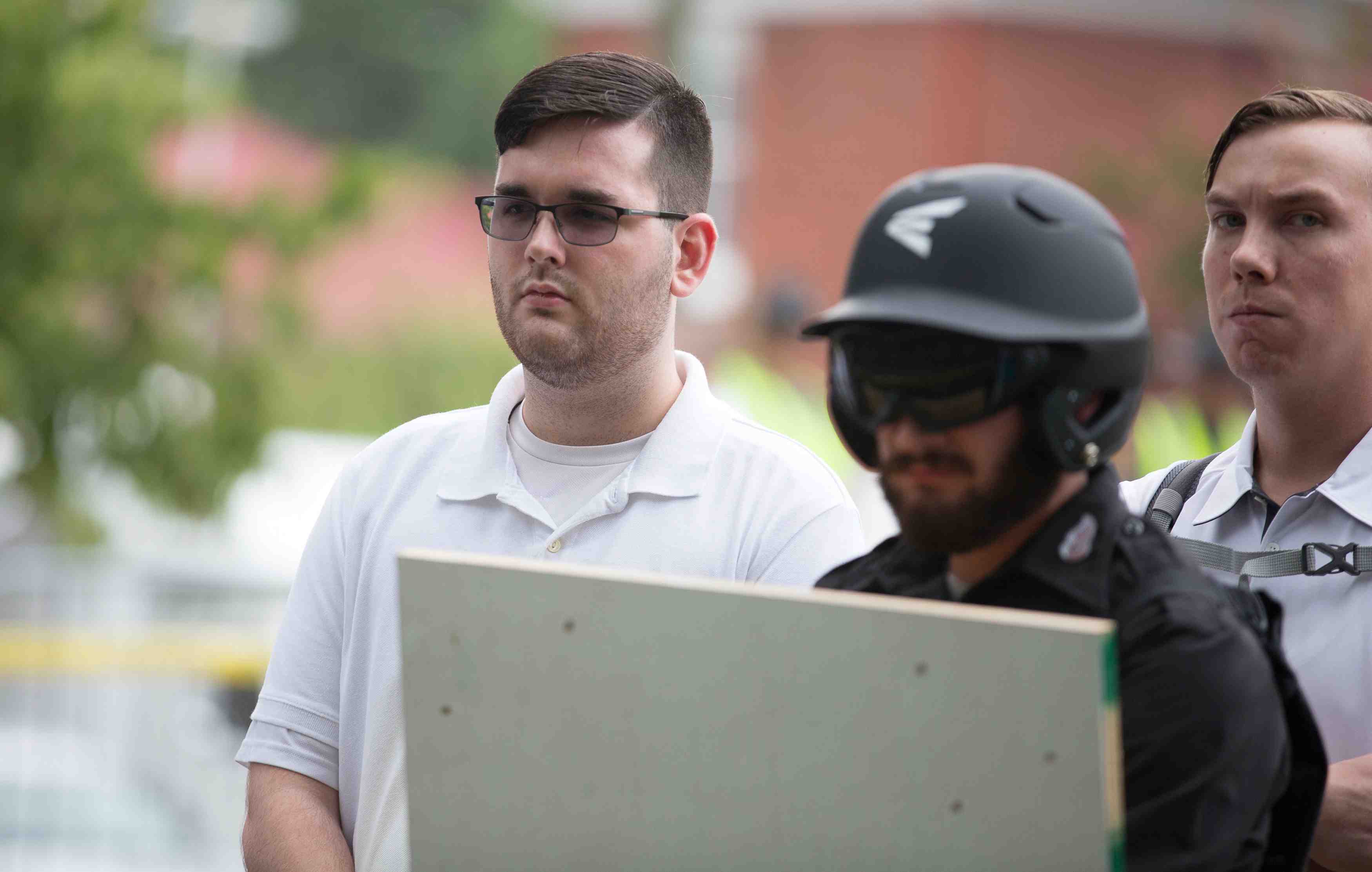 L'auteur de l'attaque a la voiture belier de charlottesville maintenu en detention