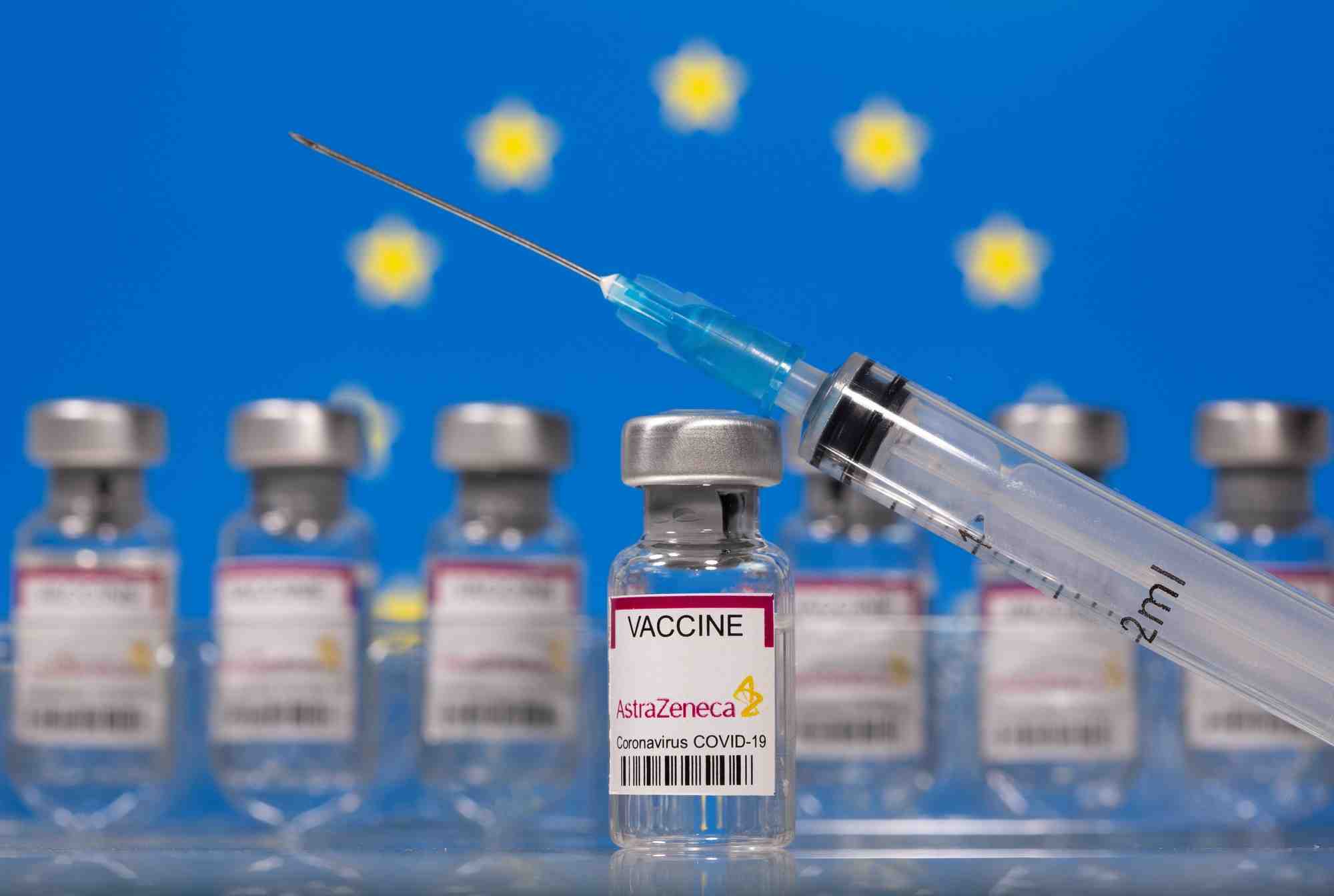L'ue ne doit pas s'attendre a recevoir des vaccins astrazeneca produits aux usa