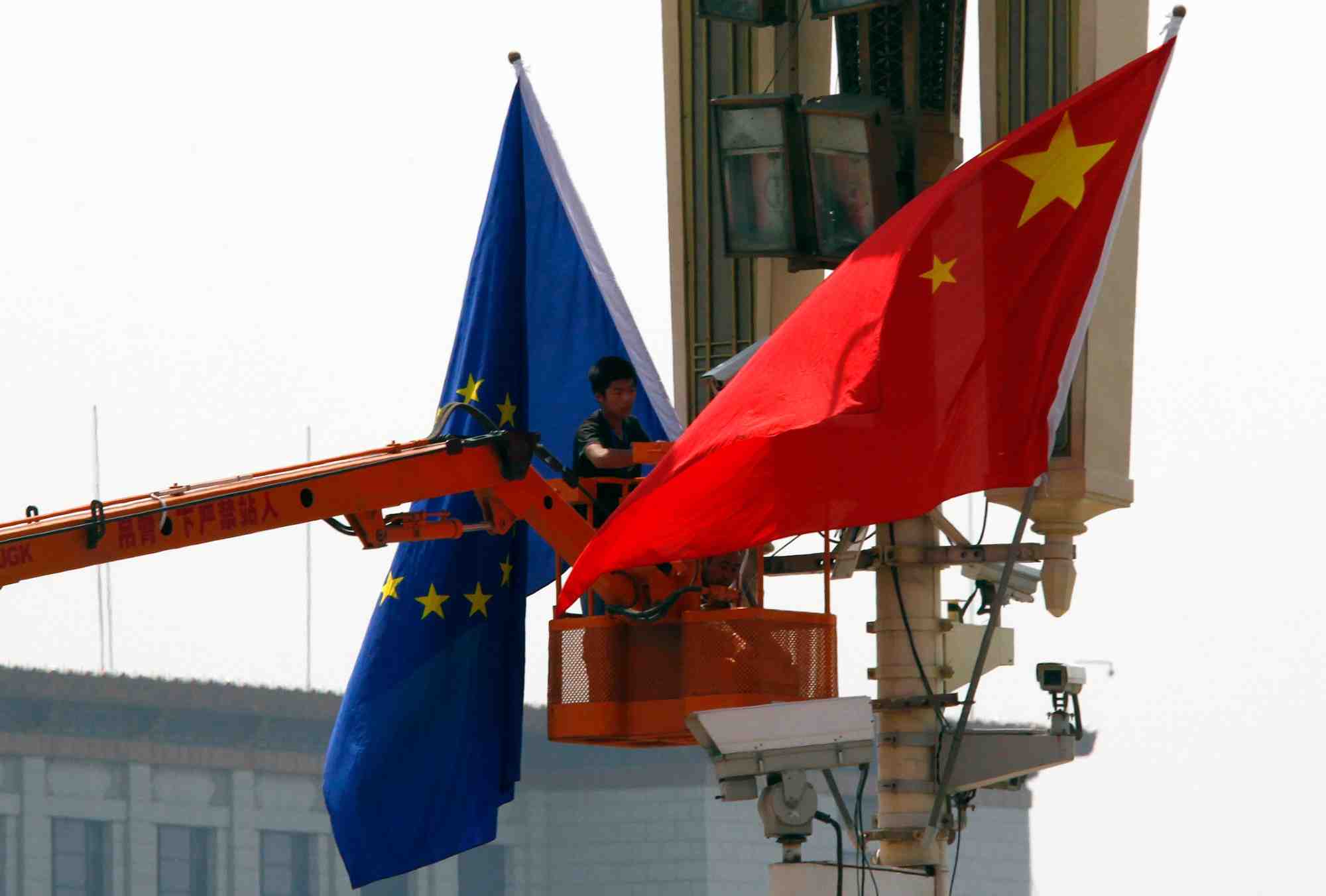 « Les relations entre la Chine et l'UE revêtent une importance stratégique (...) d'autant plus grande » a affirmé un porte-parole chinois.