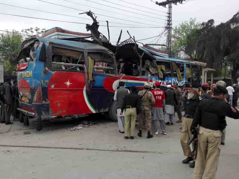 Explosion d'une bombe dans un bus au pakistan