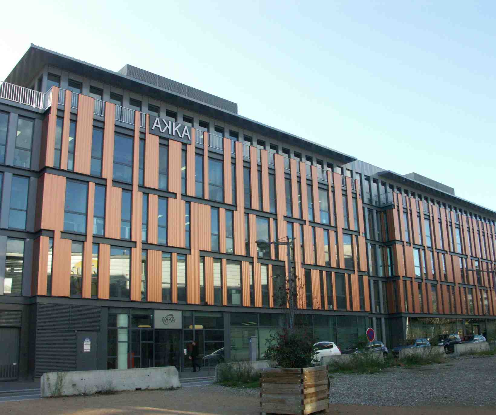 Akka Lyon