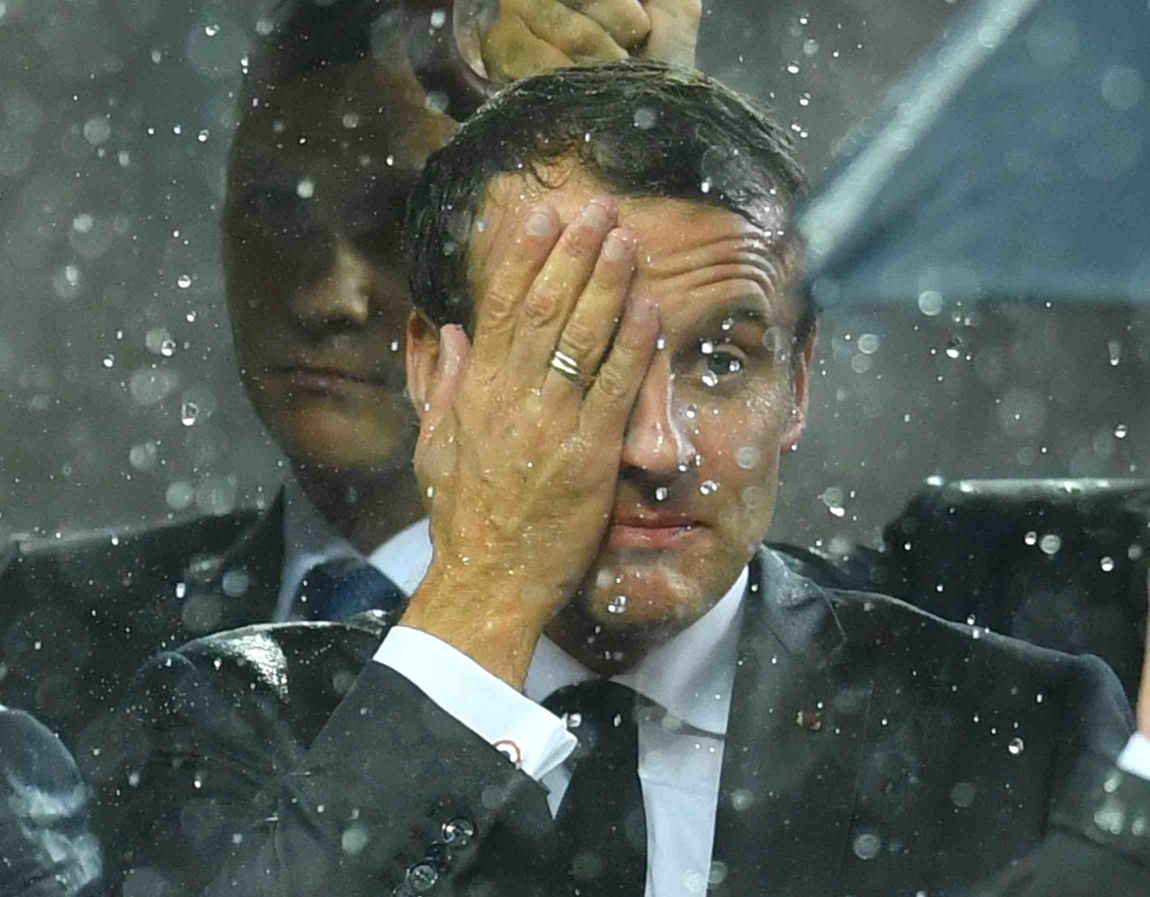 Macron ne profite pas de la victoire francaise au mondial, selon odoxa