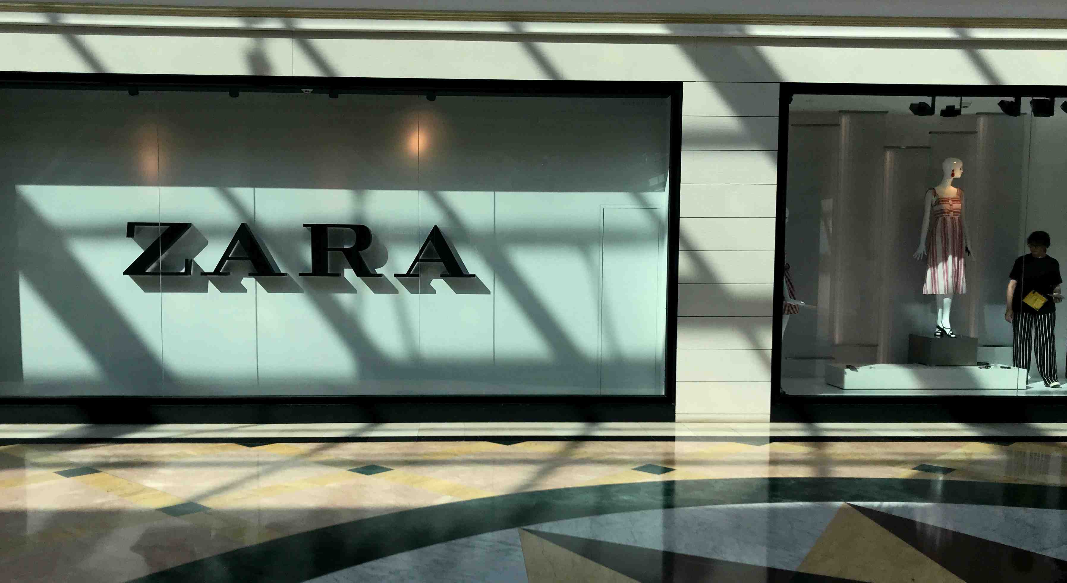 Inditex enregistre sa premiere perte, changement de cap en cours