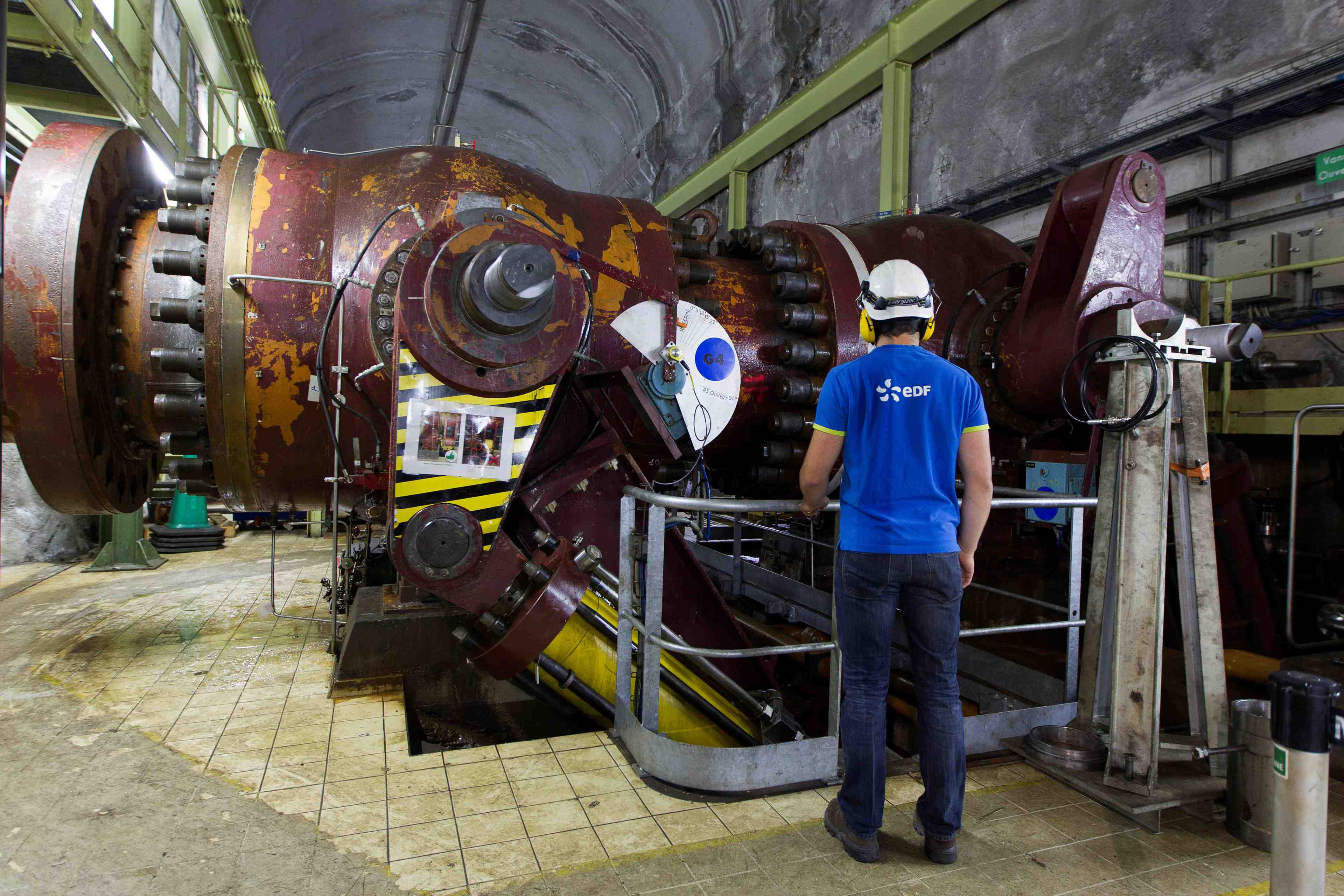 Hydraulique: edf invoque le service public face a la concurrence
