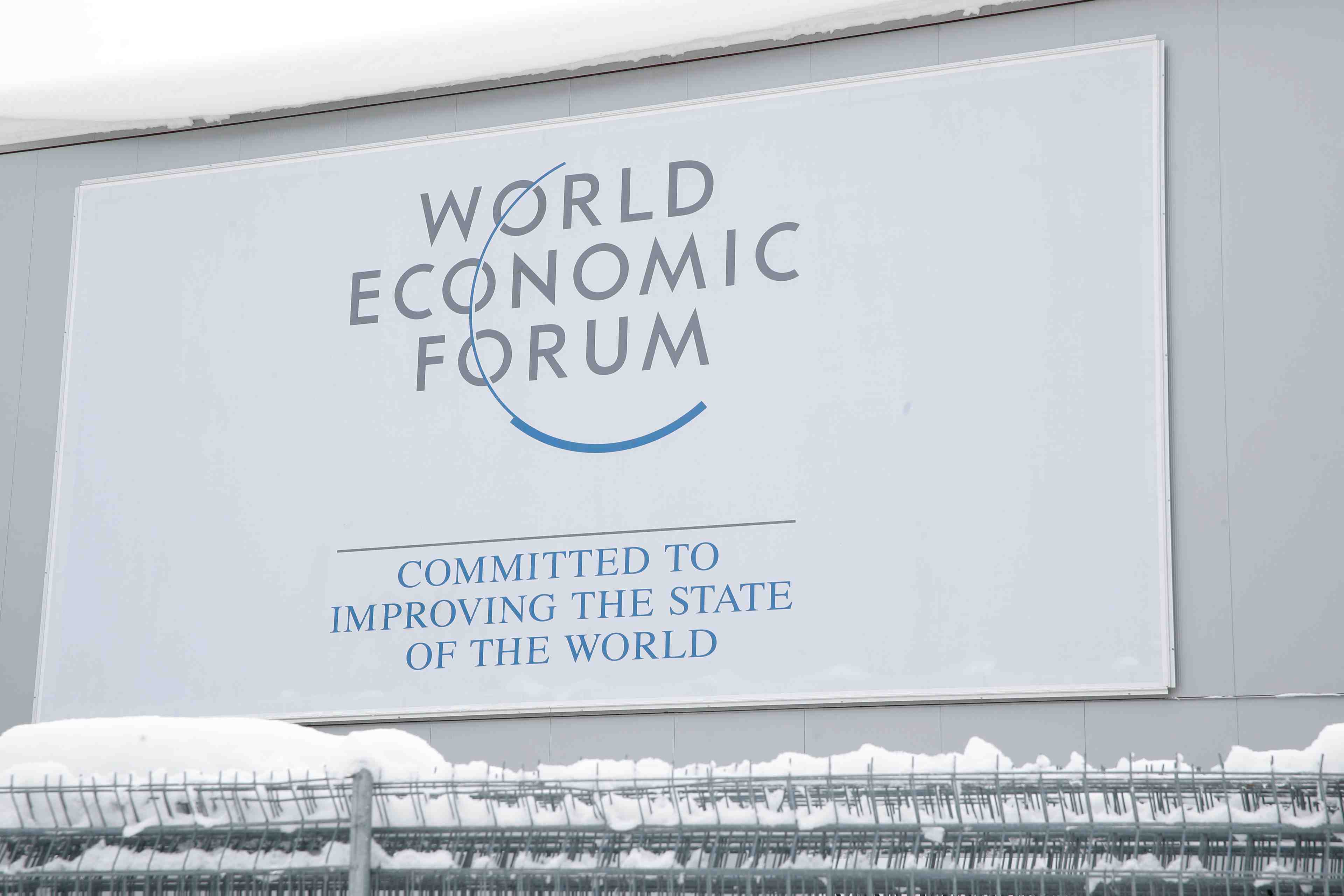 Pas de delegation americaine a davos, dit la maison blanche