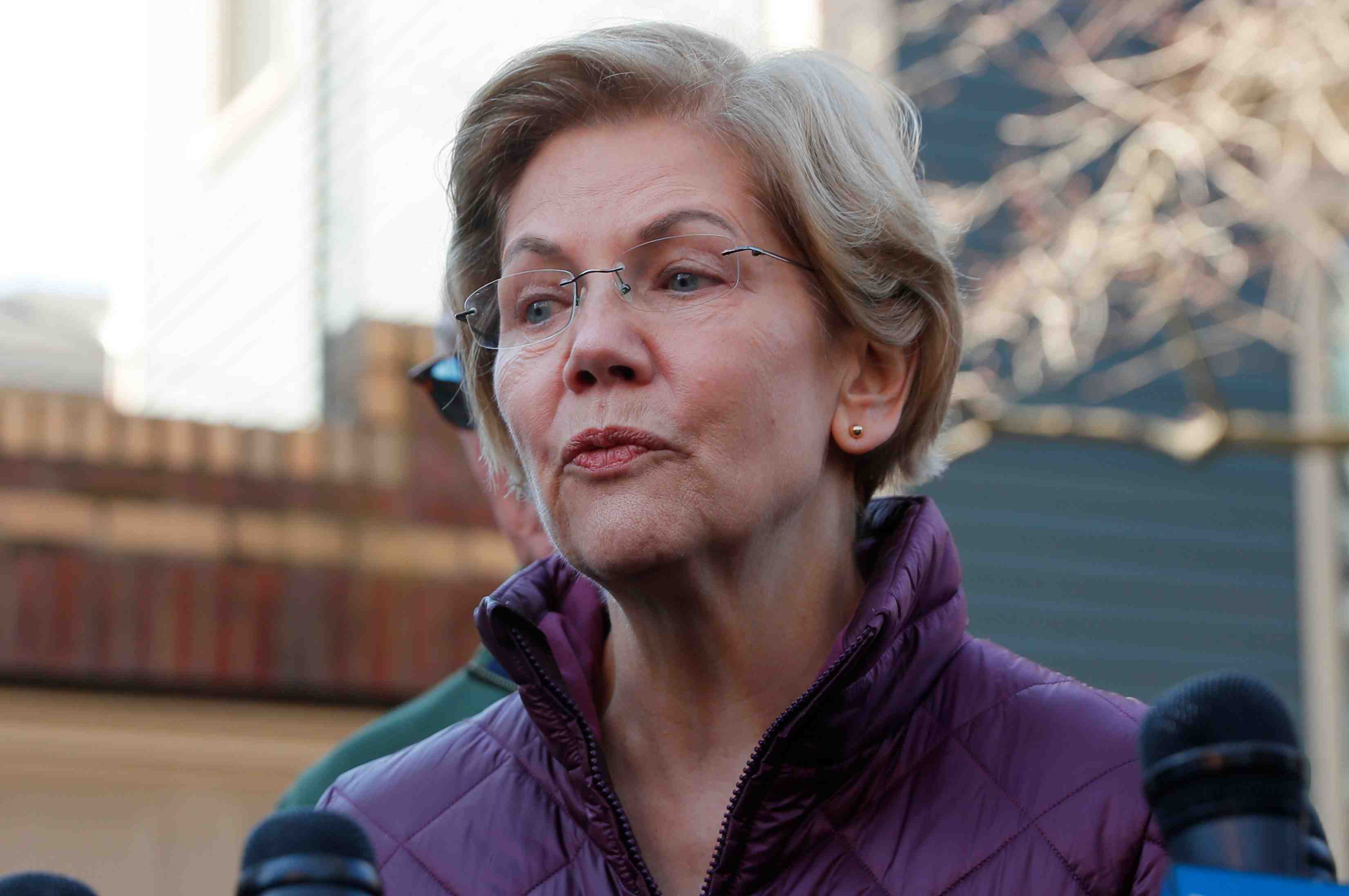 Usa: la senatrice warren se rallie a la candidature presidentielle de biden