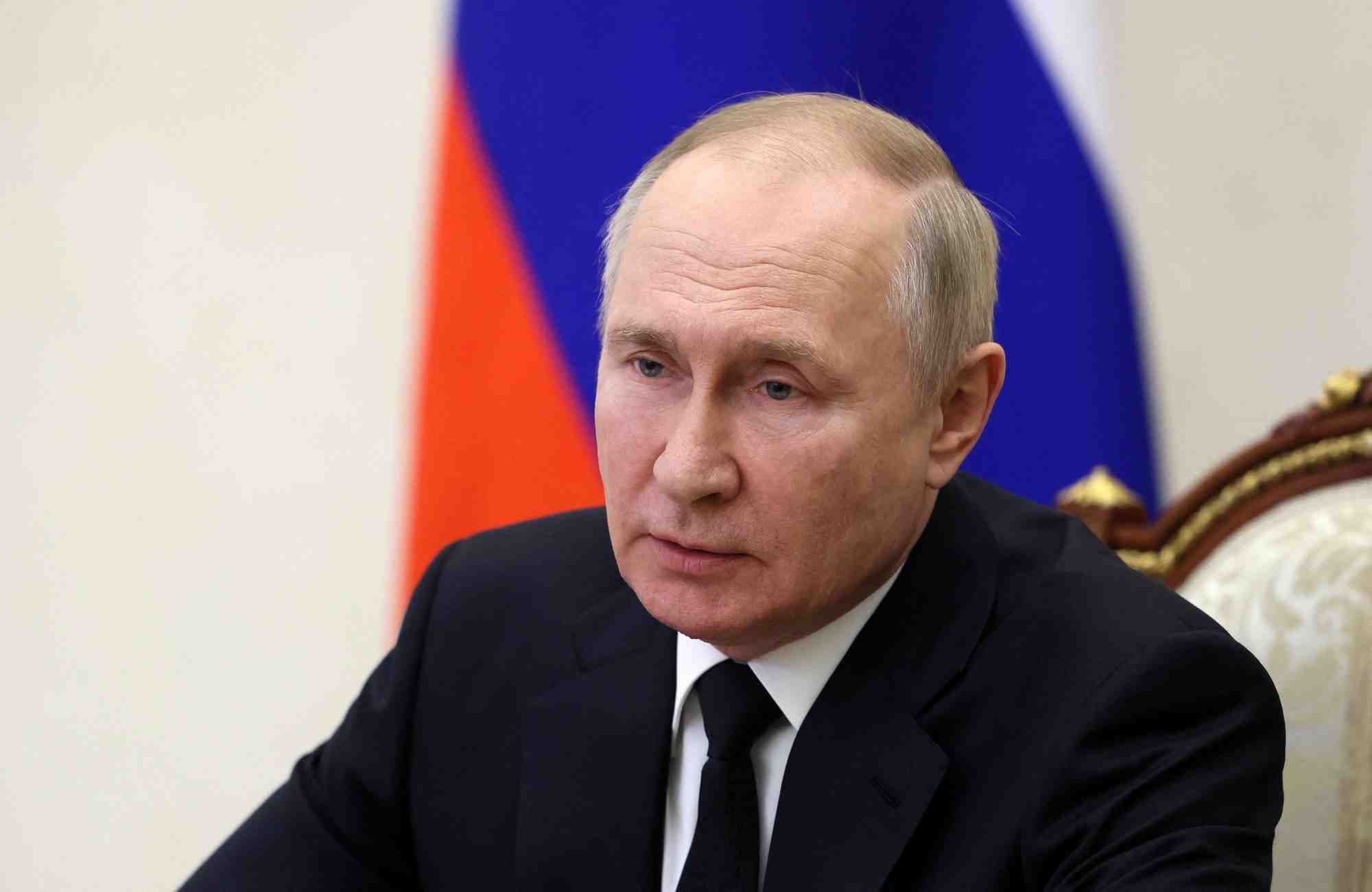 Le president russe vladimir poutine lors d'une reunion