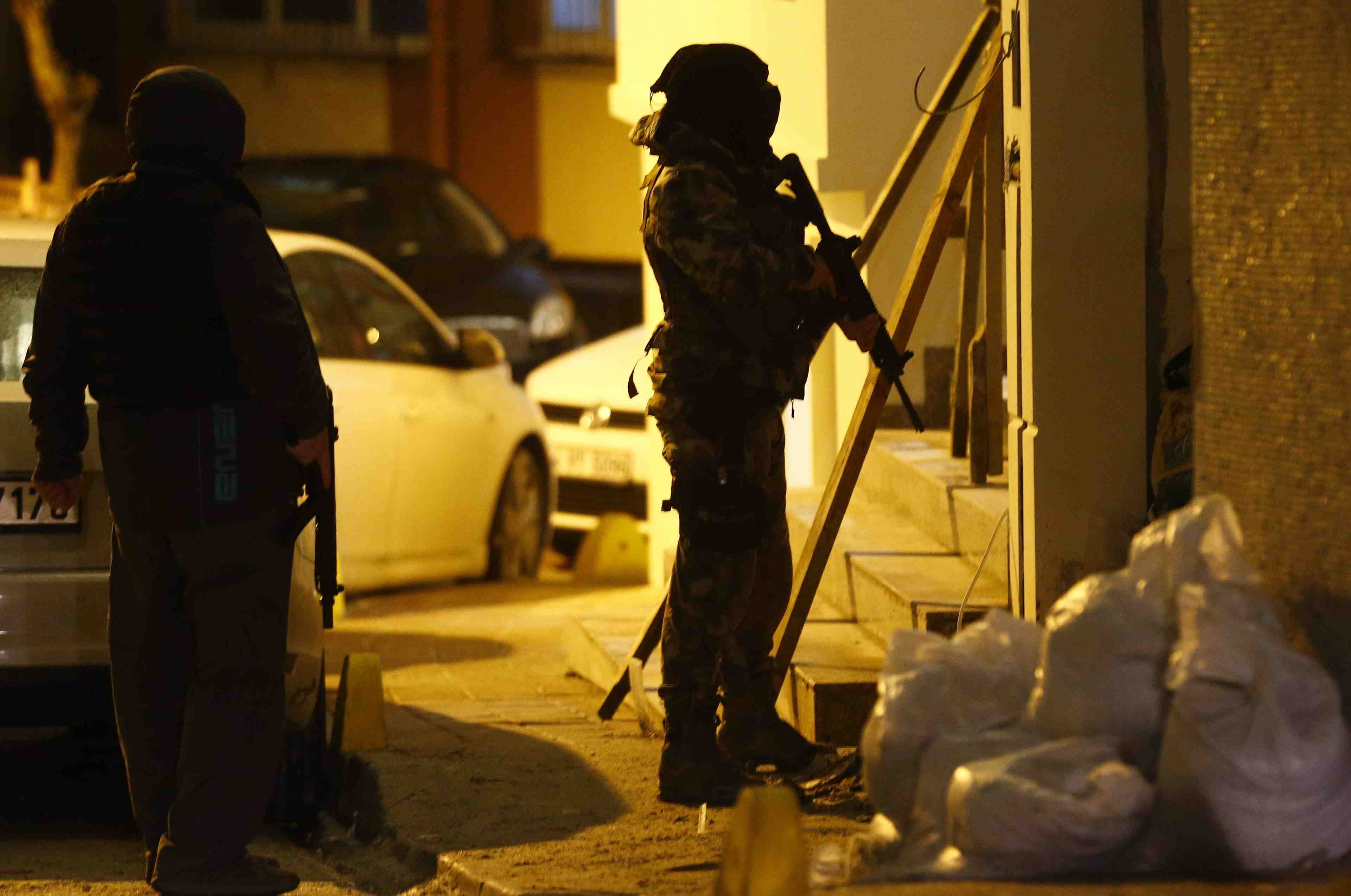 Une roquette manque le quartier-general de la police a istanbul