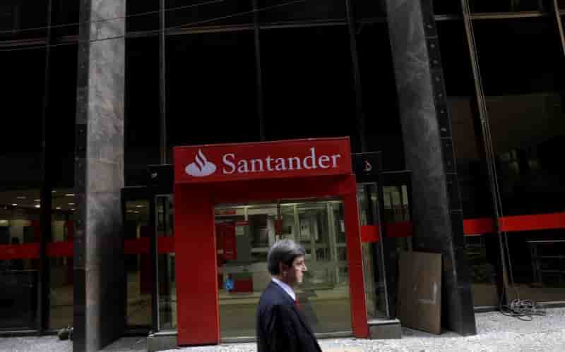 Santander: benefice trimestriel en hausse de 10% grace au bresil