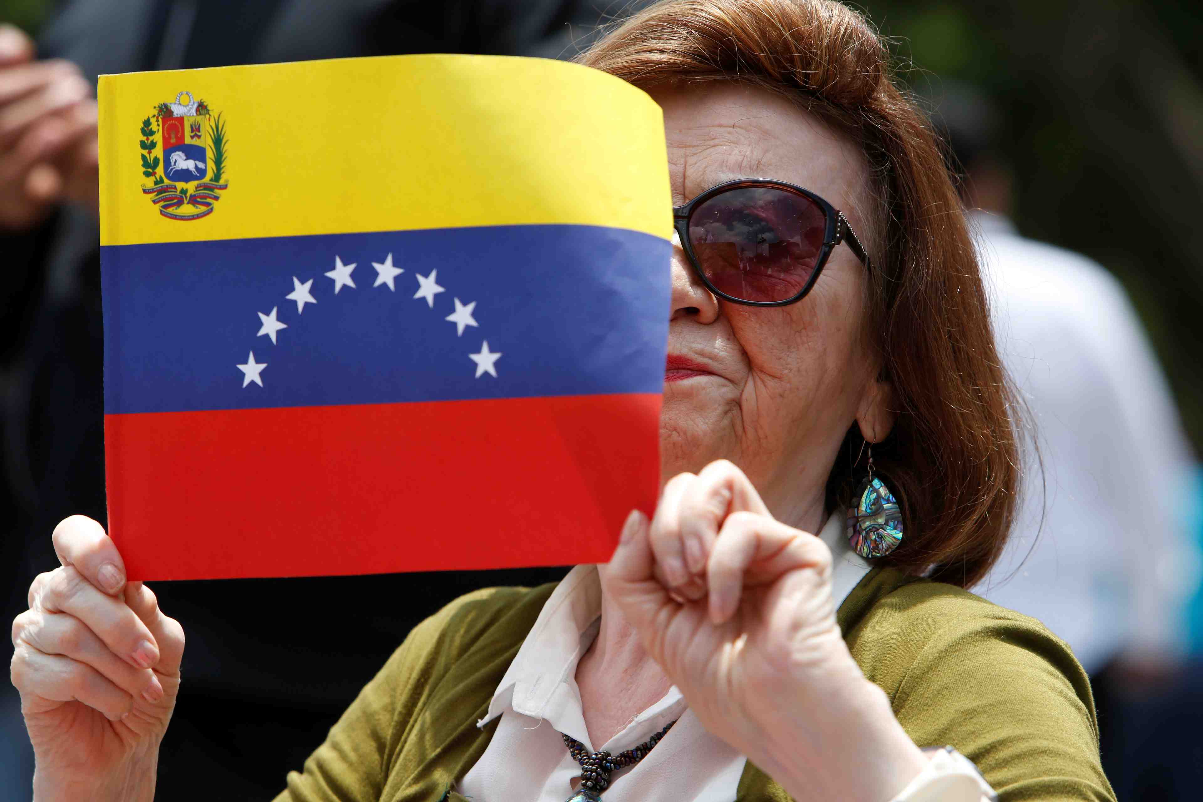 Maduro cherche a capitaliser sur les menaces militaires de trump
