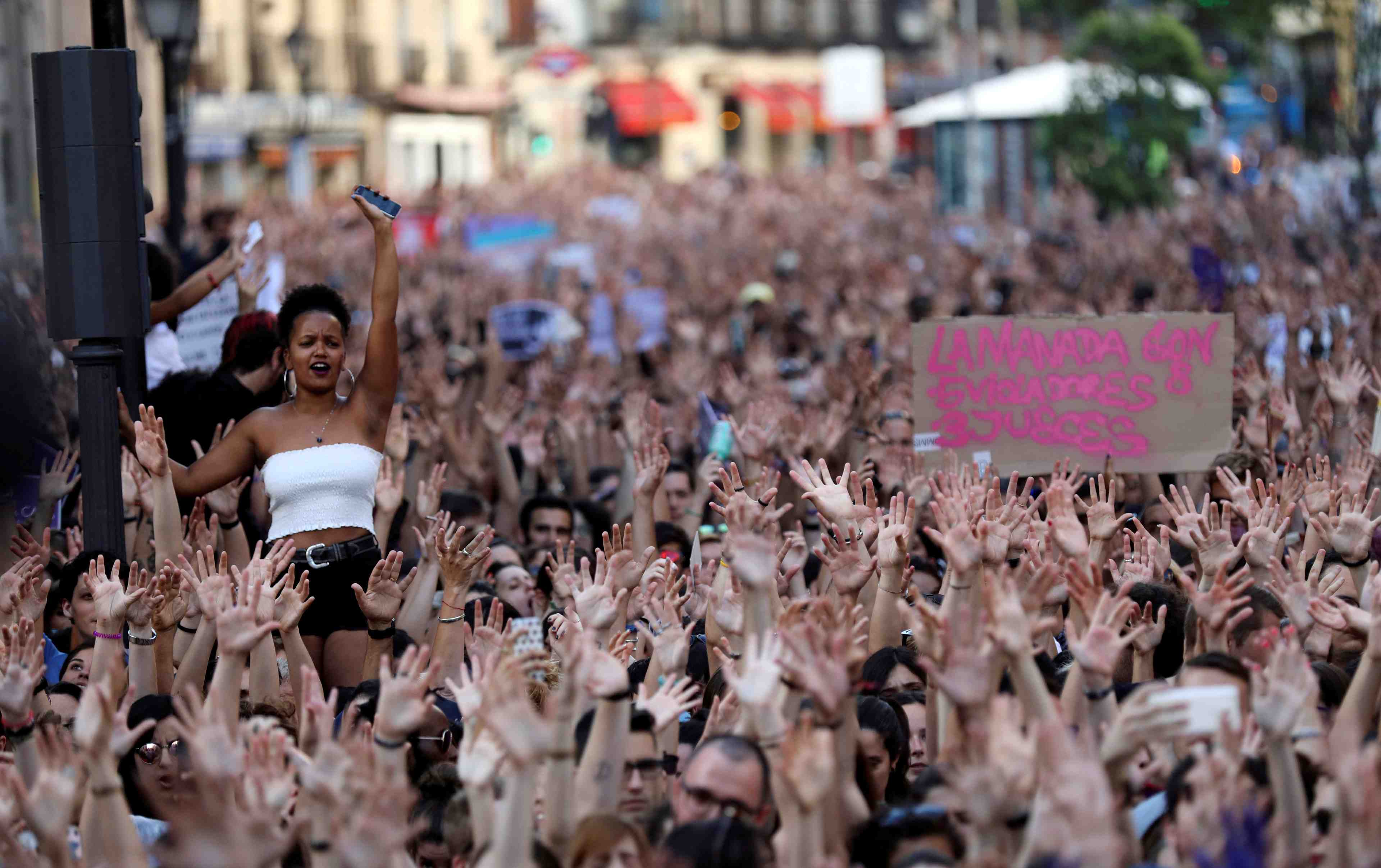 Violences sexuelles: "la meute" de pampelune condamnee pour viol en reunion