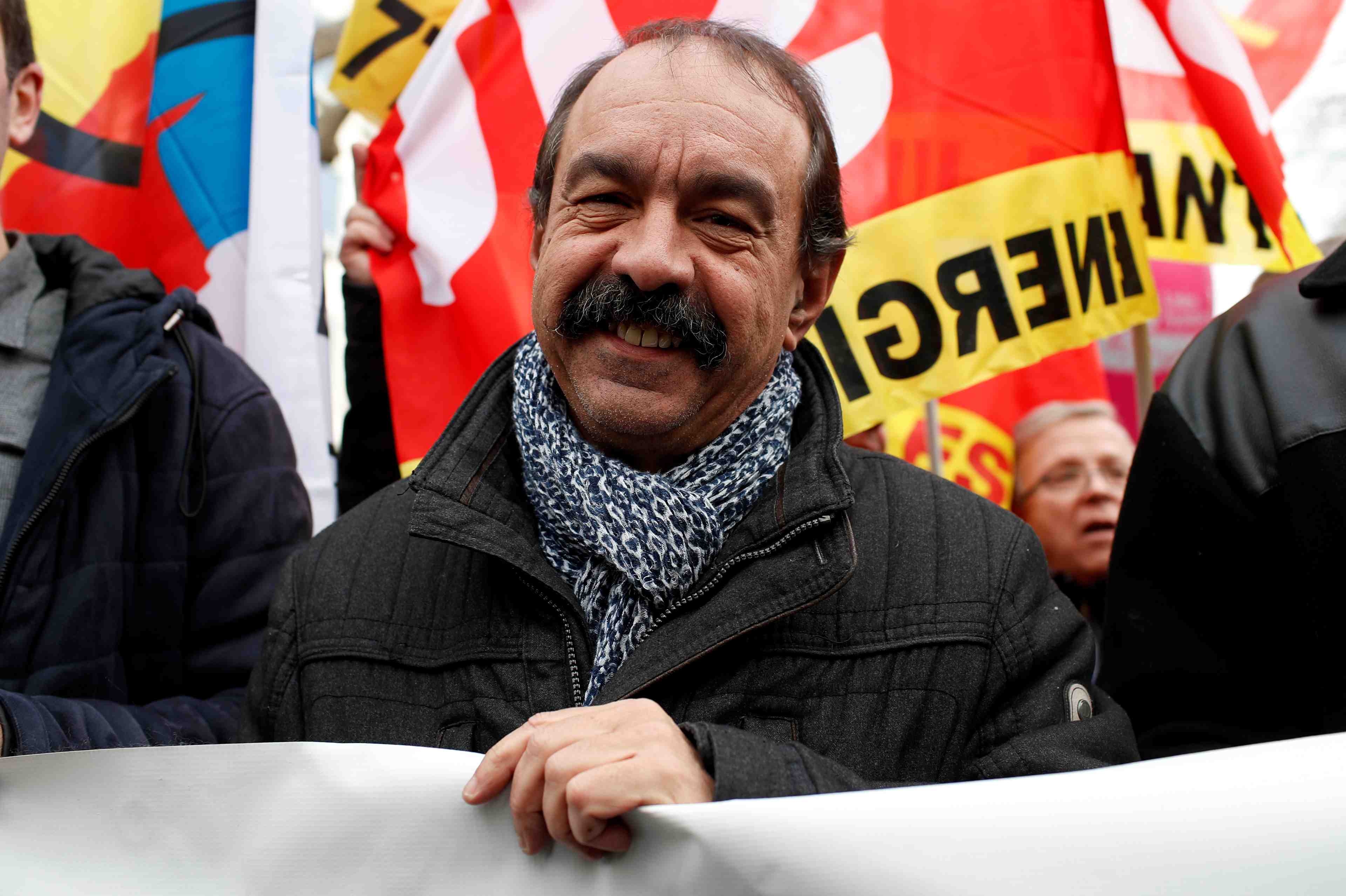Retraites: la cgt appelle a une "grande journee de greve" mardi