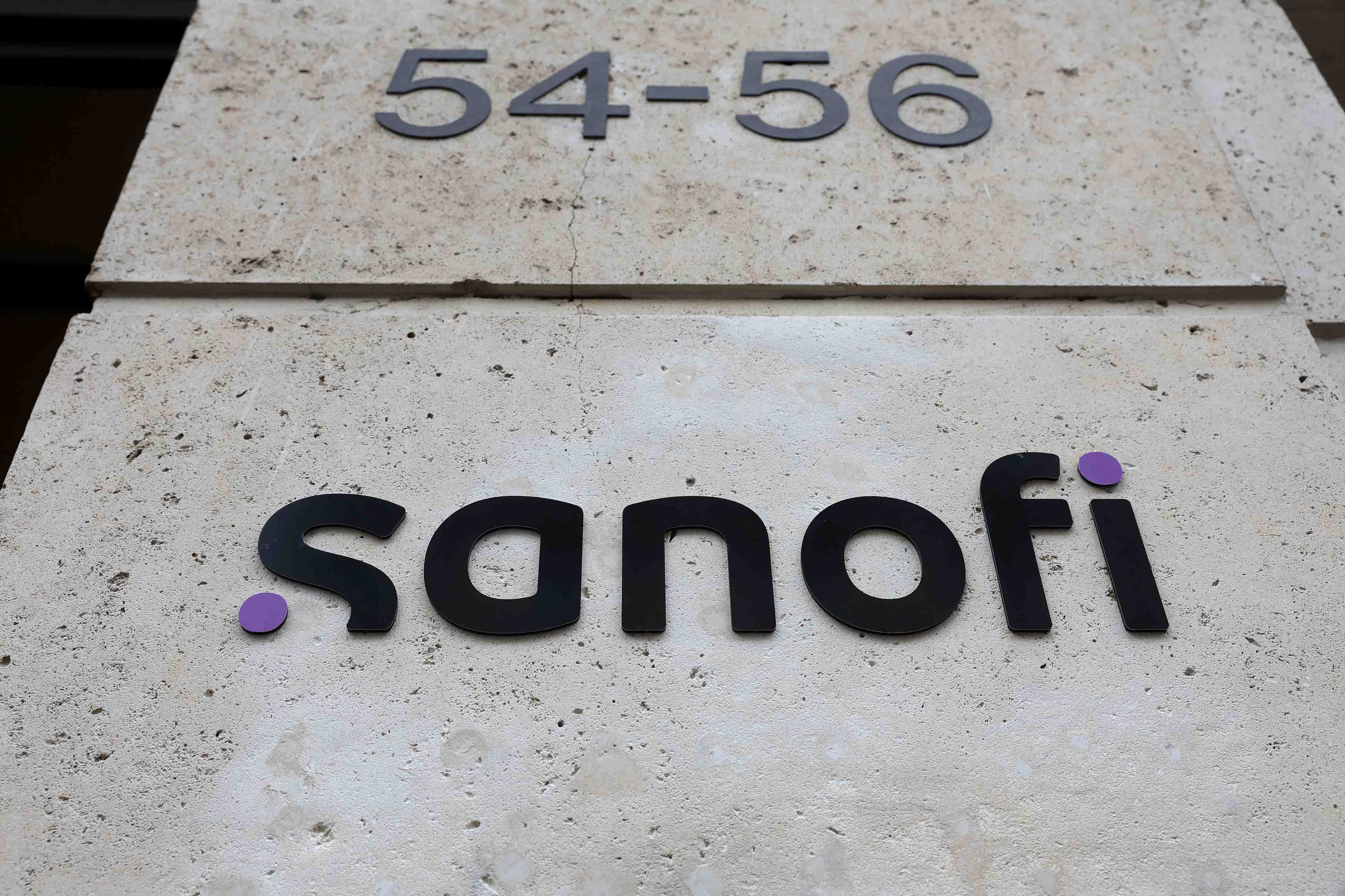 Sanofi: echec d'une etude sur un traitement du cancer du sein, le titre chute