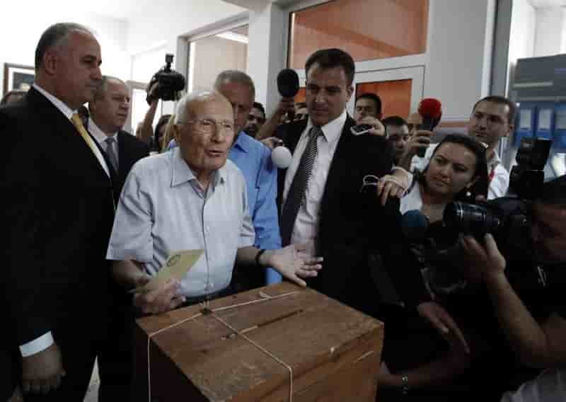 Deces de l'ancien president turc kenan evren a 97 ans