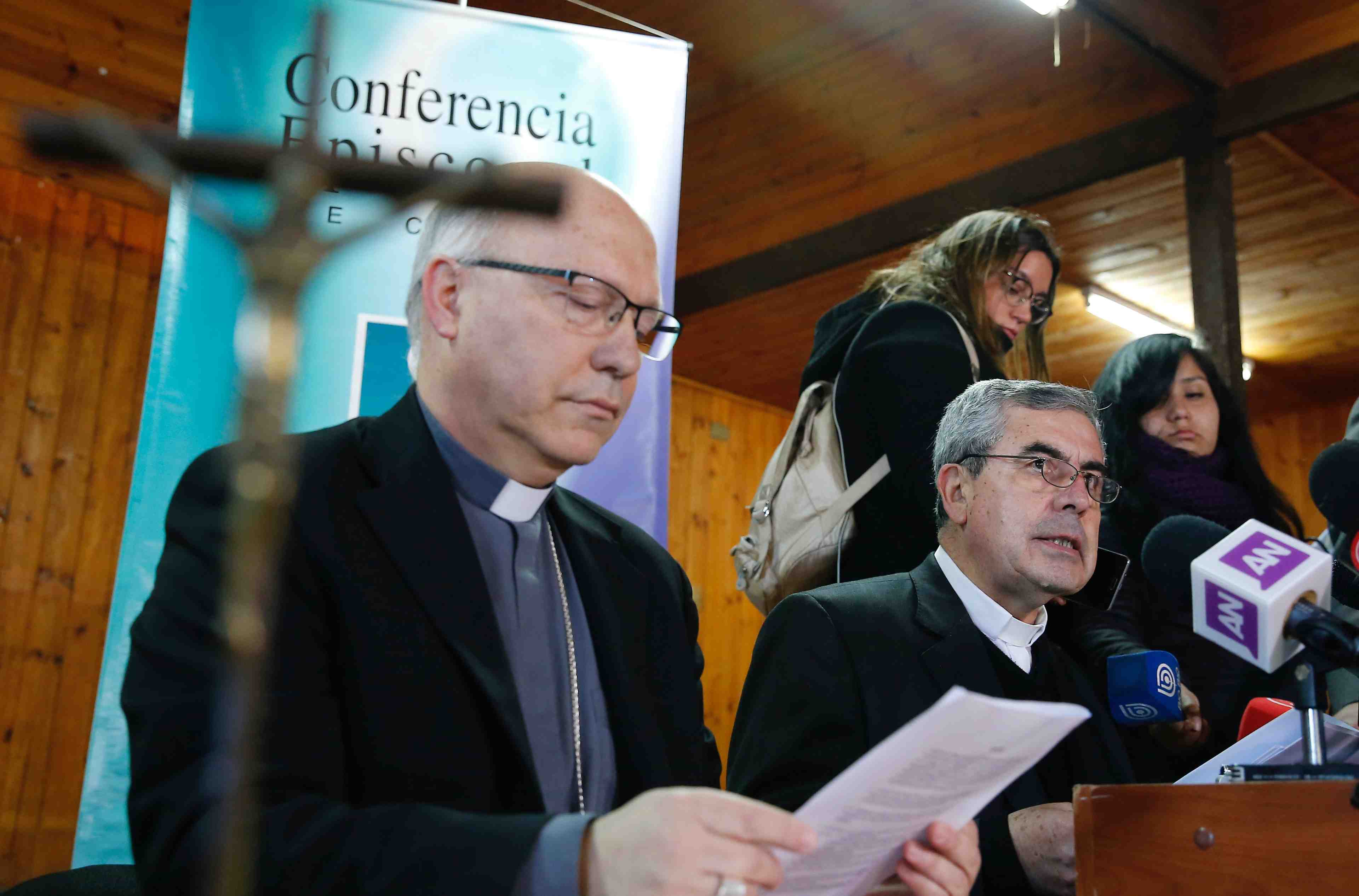 Abus sexuels: l'eglise catholique du chili demande pardon