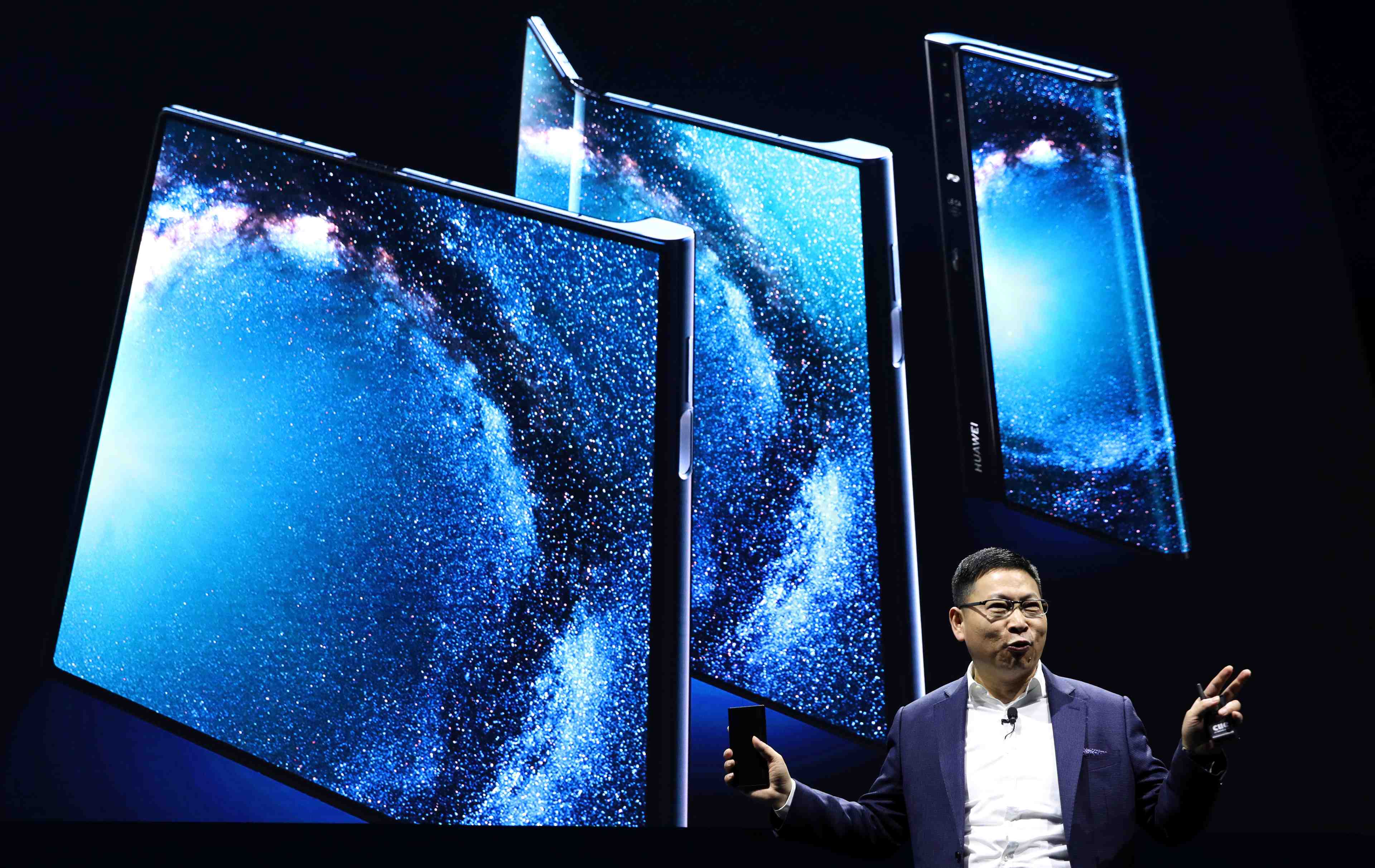 Huawei devoile son smartphone pliable qui sera vendu 2.600 dollars