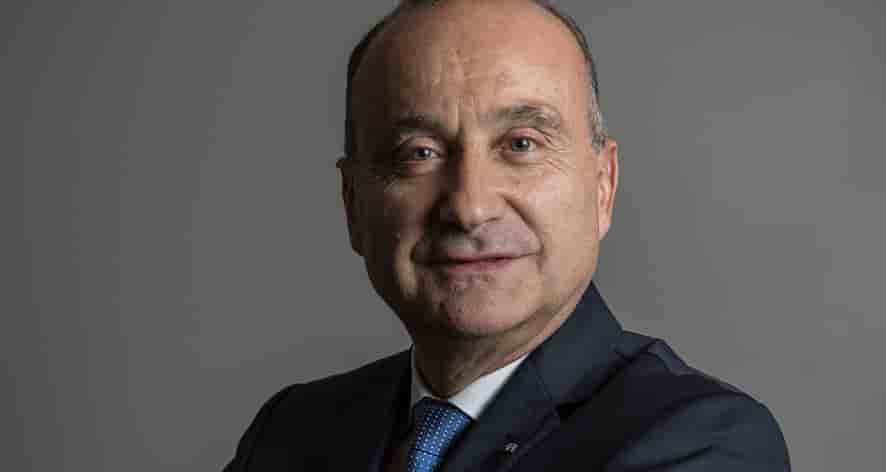 AXA
