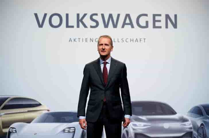 Le patron de volkswagen averti deux mois avant le scandale