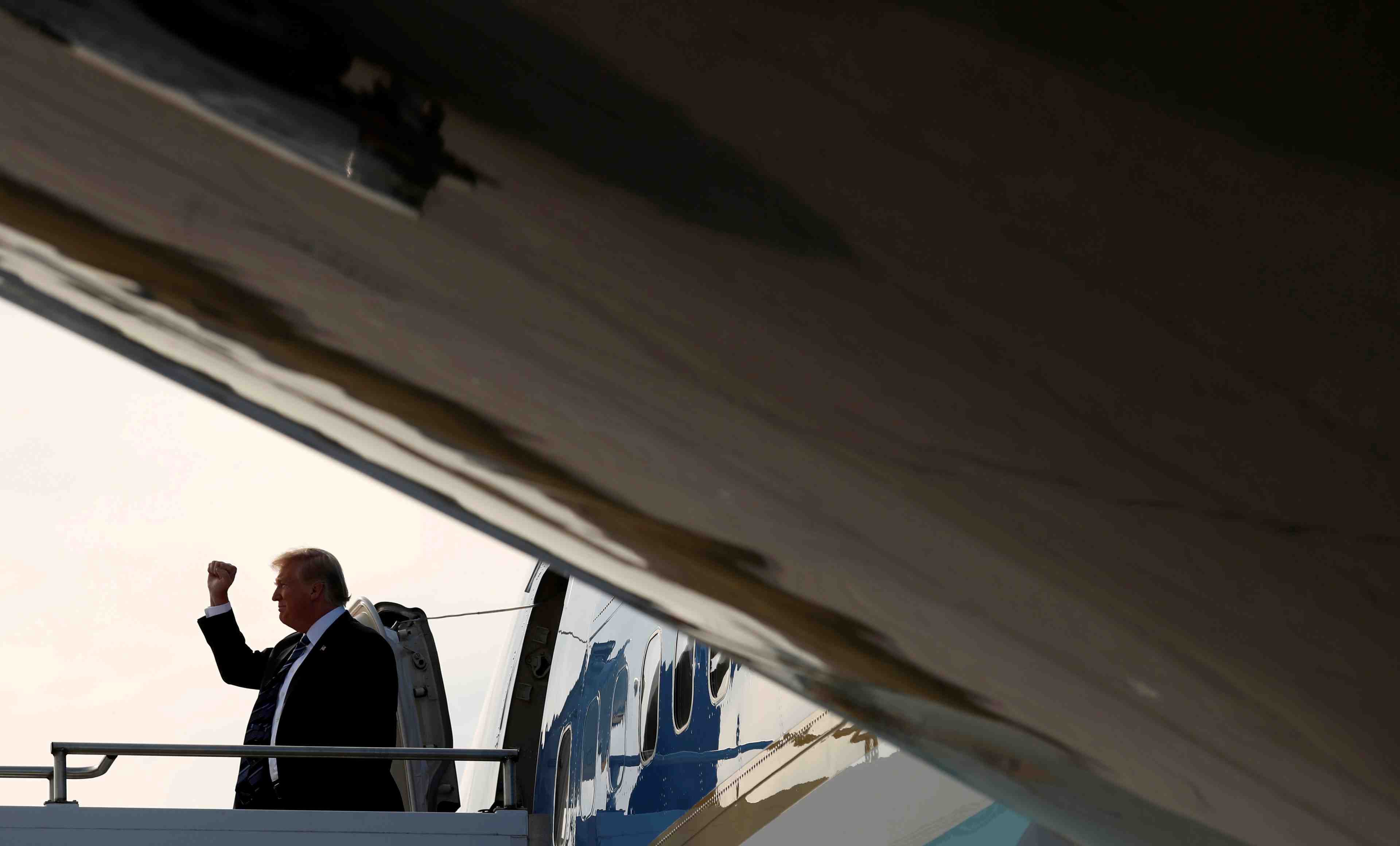 Apres la tribune dans le ny times, trump evoque une menace contre la democratie