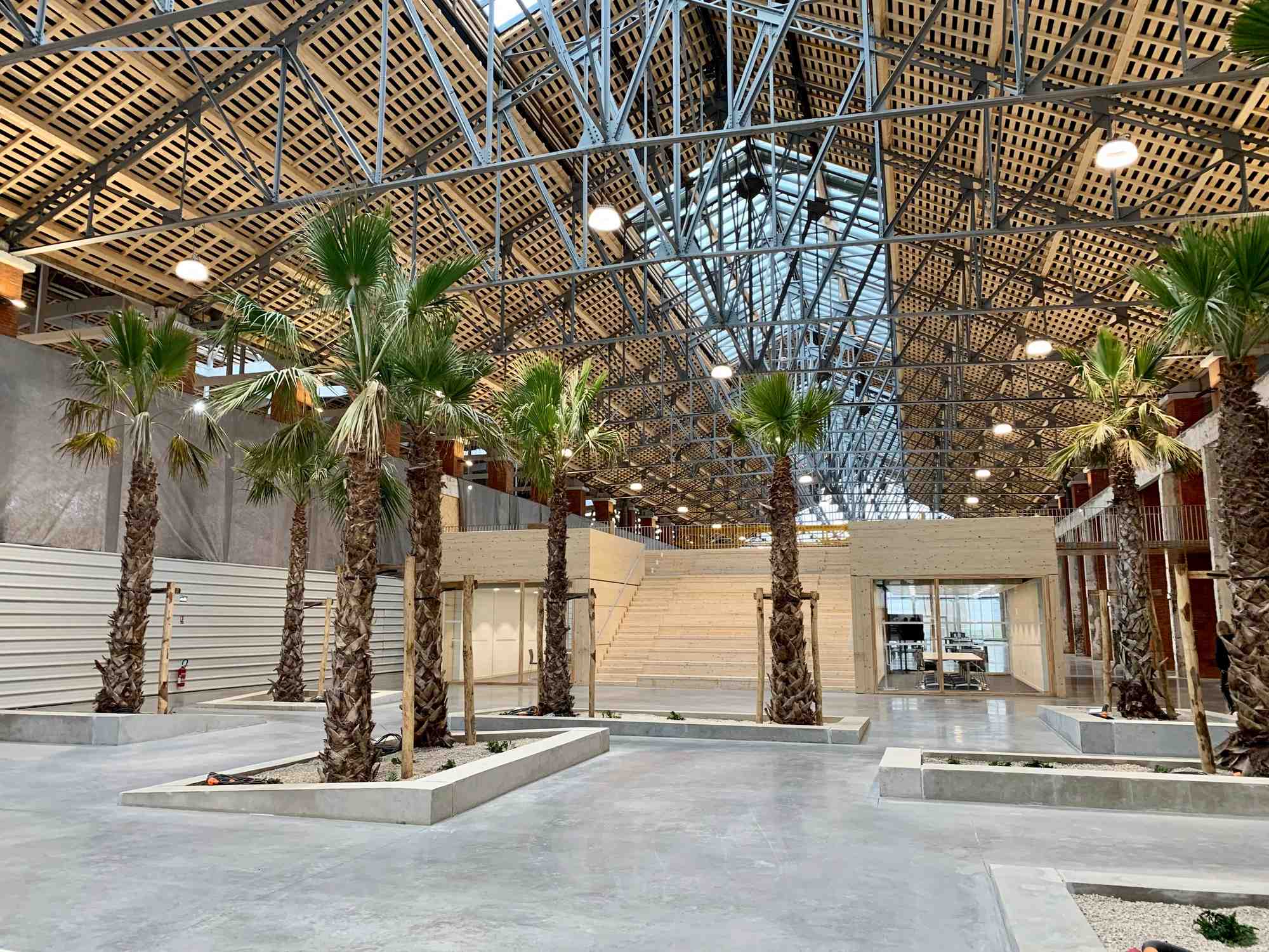Au sein de l'allée centrale, la Région Occitanie compte organiser divers événements, comme des expositions culturelles.