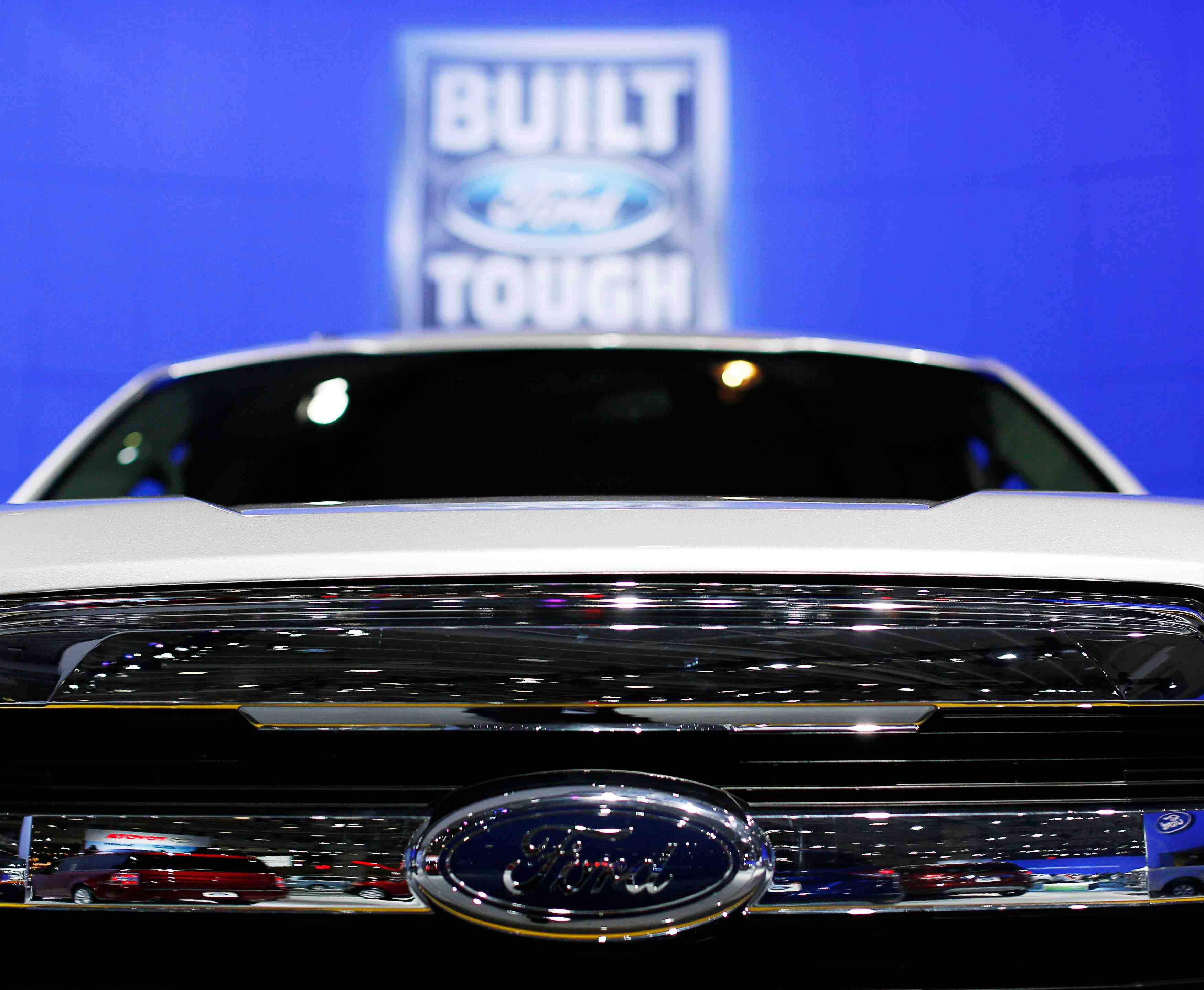 Ford verra ses benefices amputes a cause du venezuela